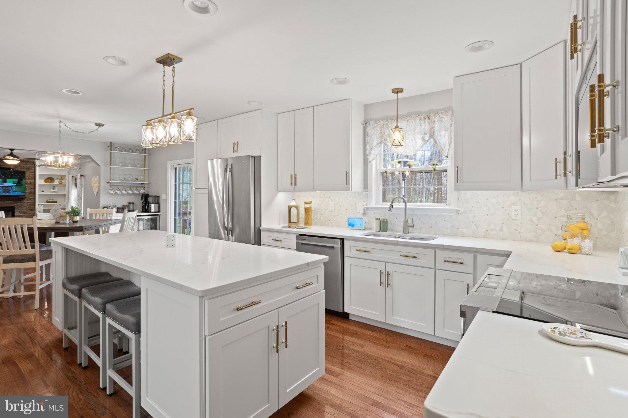 VICTORIA STATION - Residential