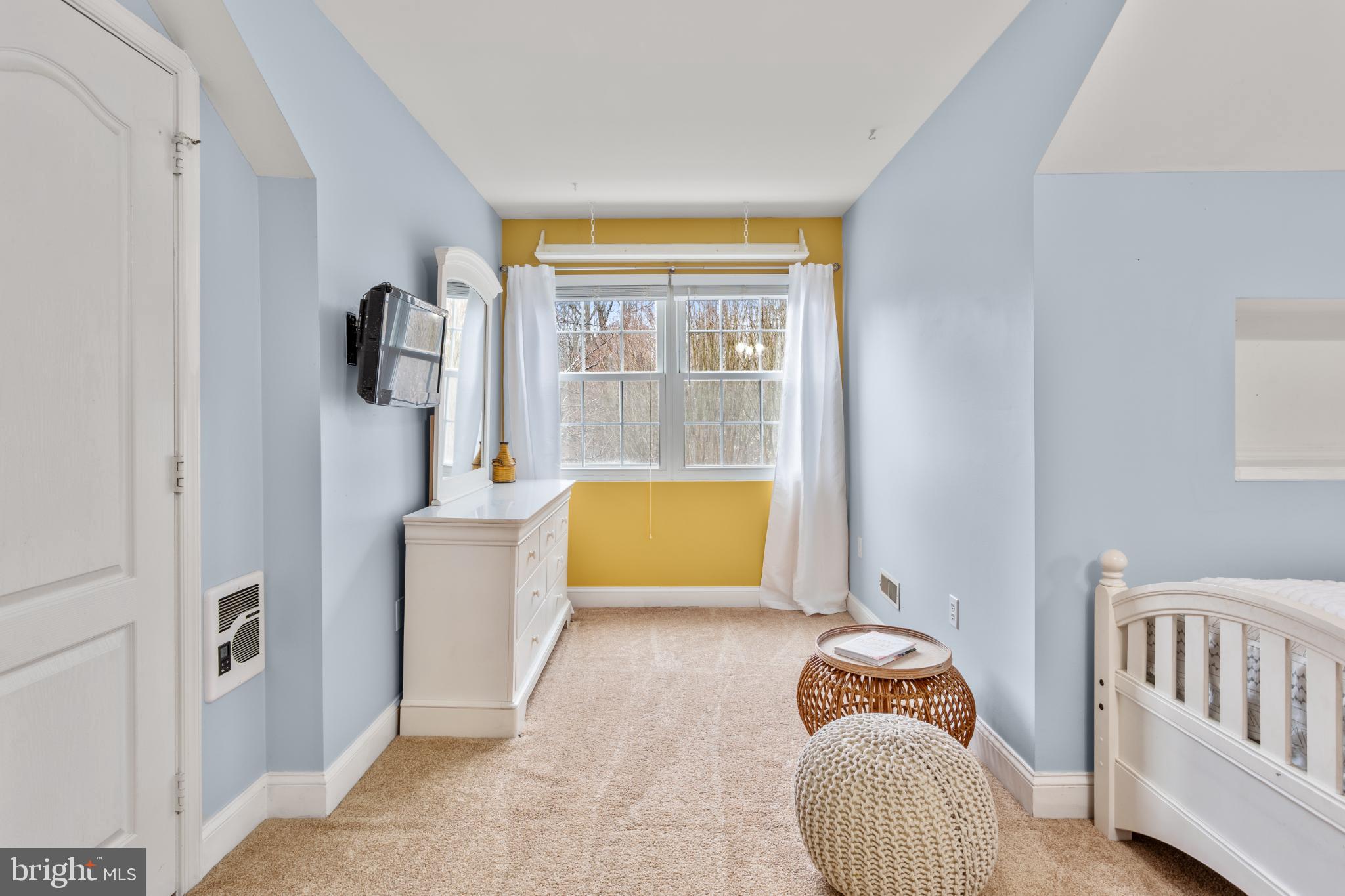 VICTORIA STATION - Residential