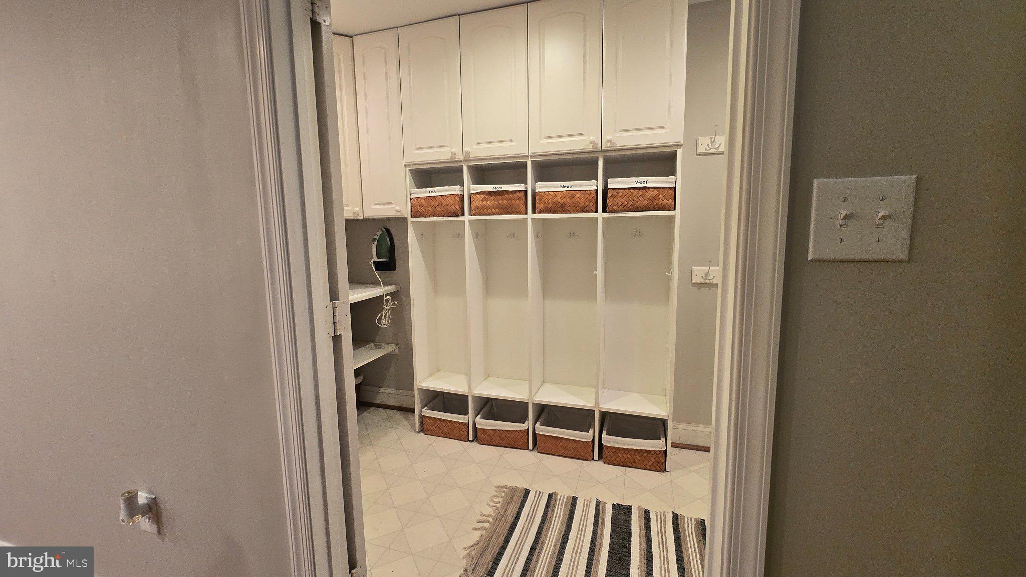 VICTORIA STATION - Residential