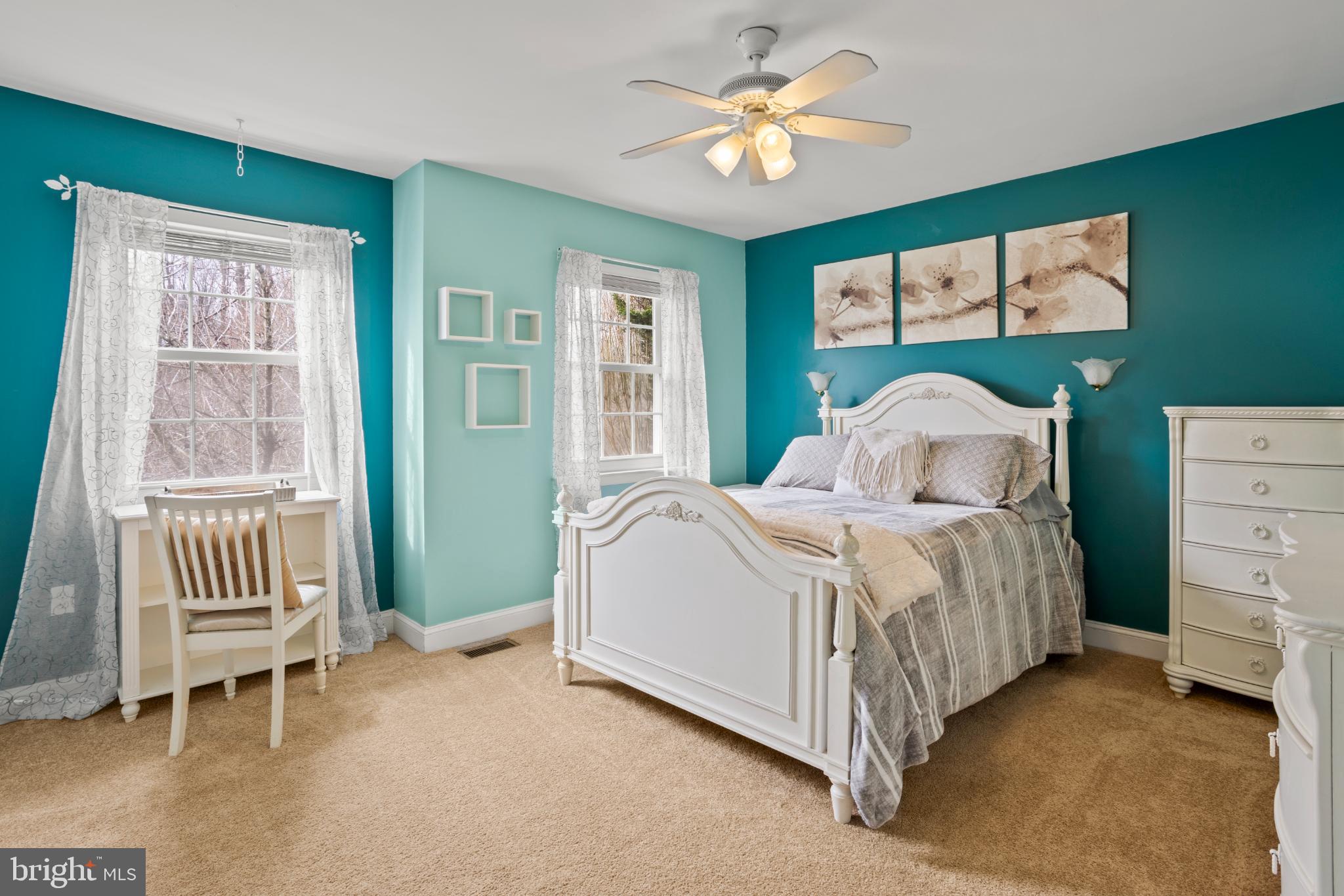 VICTORIA STATION - Residential