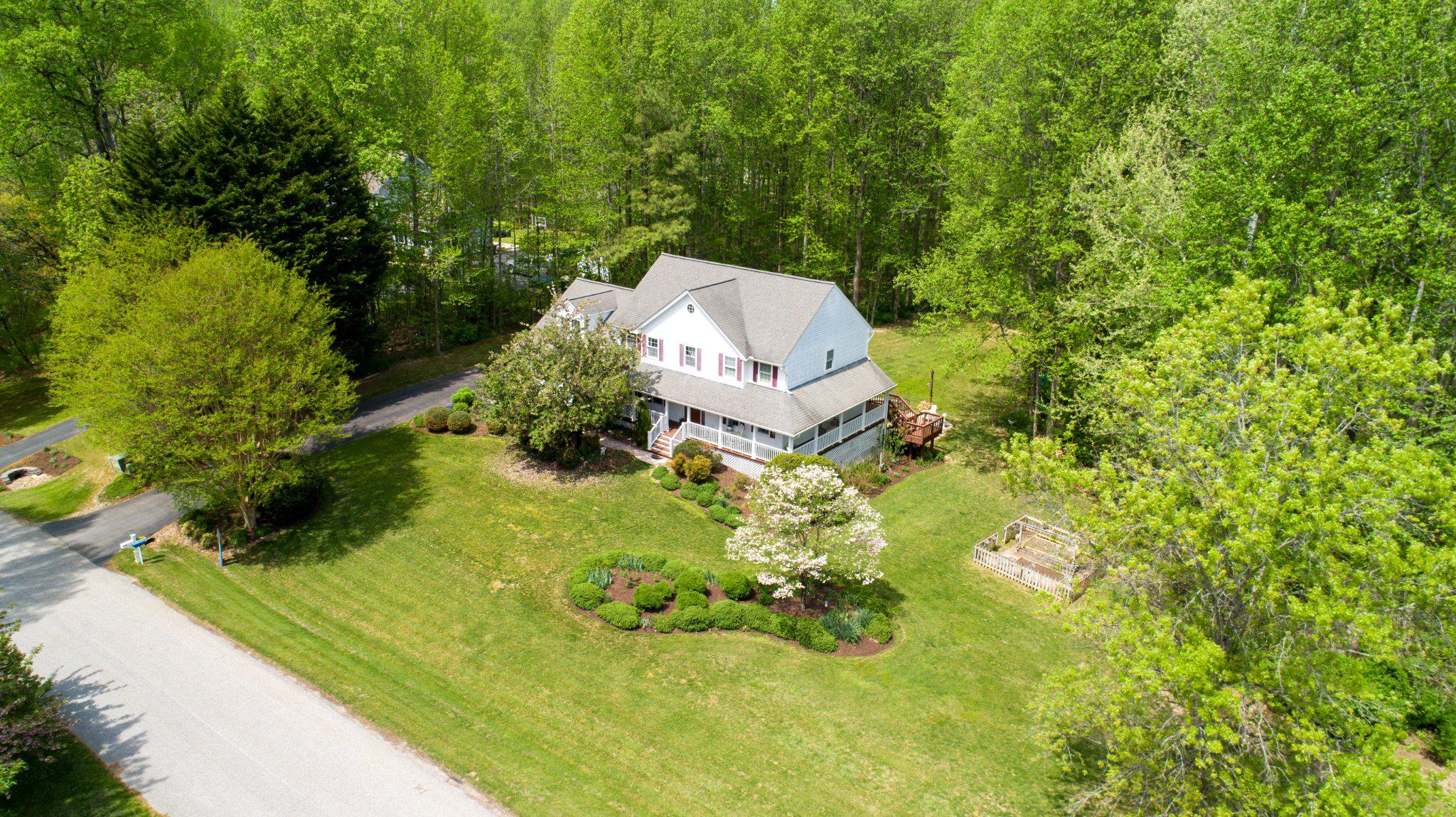 VICTORIA STATION - Residential