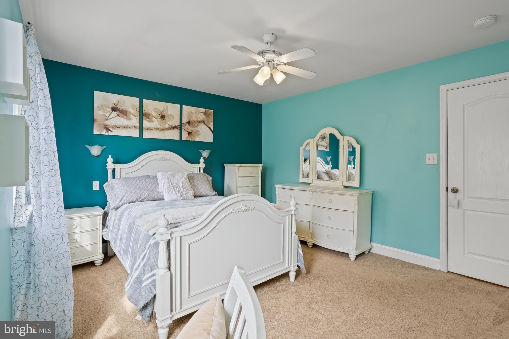 VICTORIA STATION - Residential