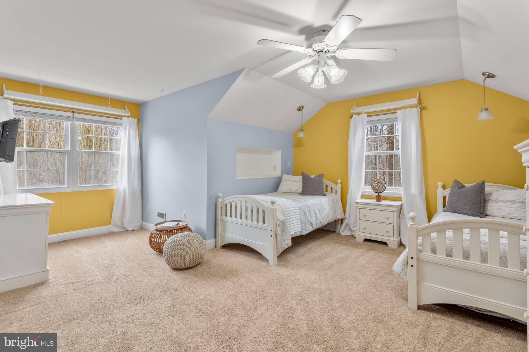 VICTORIA STATION - Residential