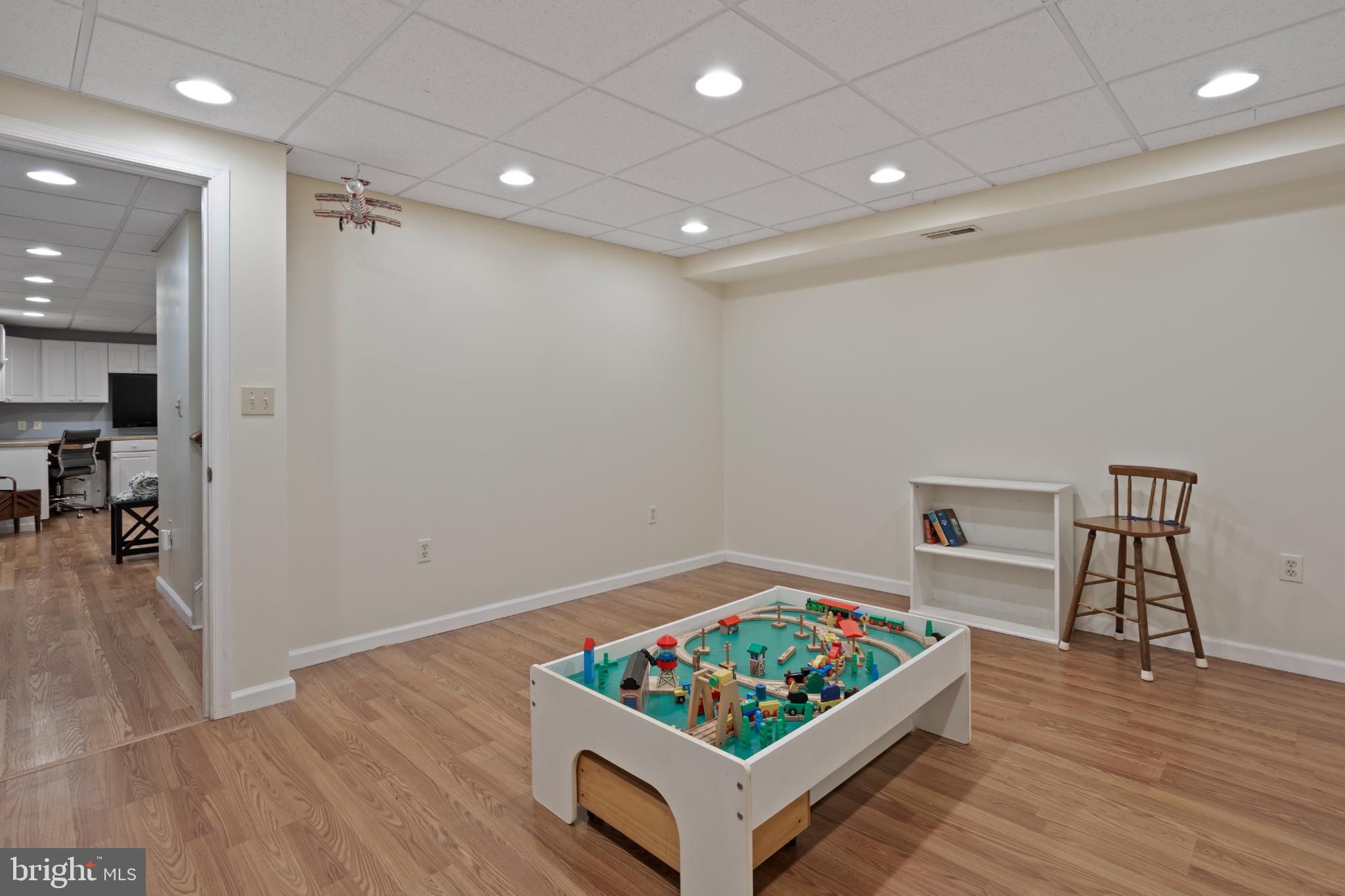 VICTORIA STATION - Residential