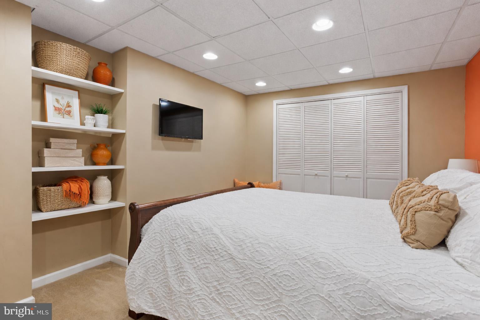 VICTORIA STATION - Residential