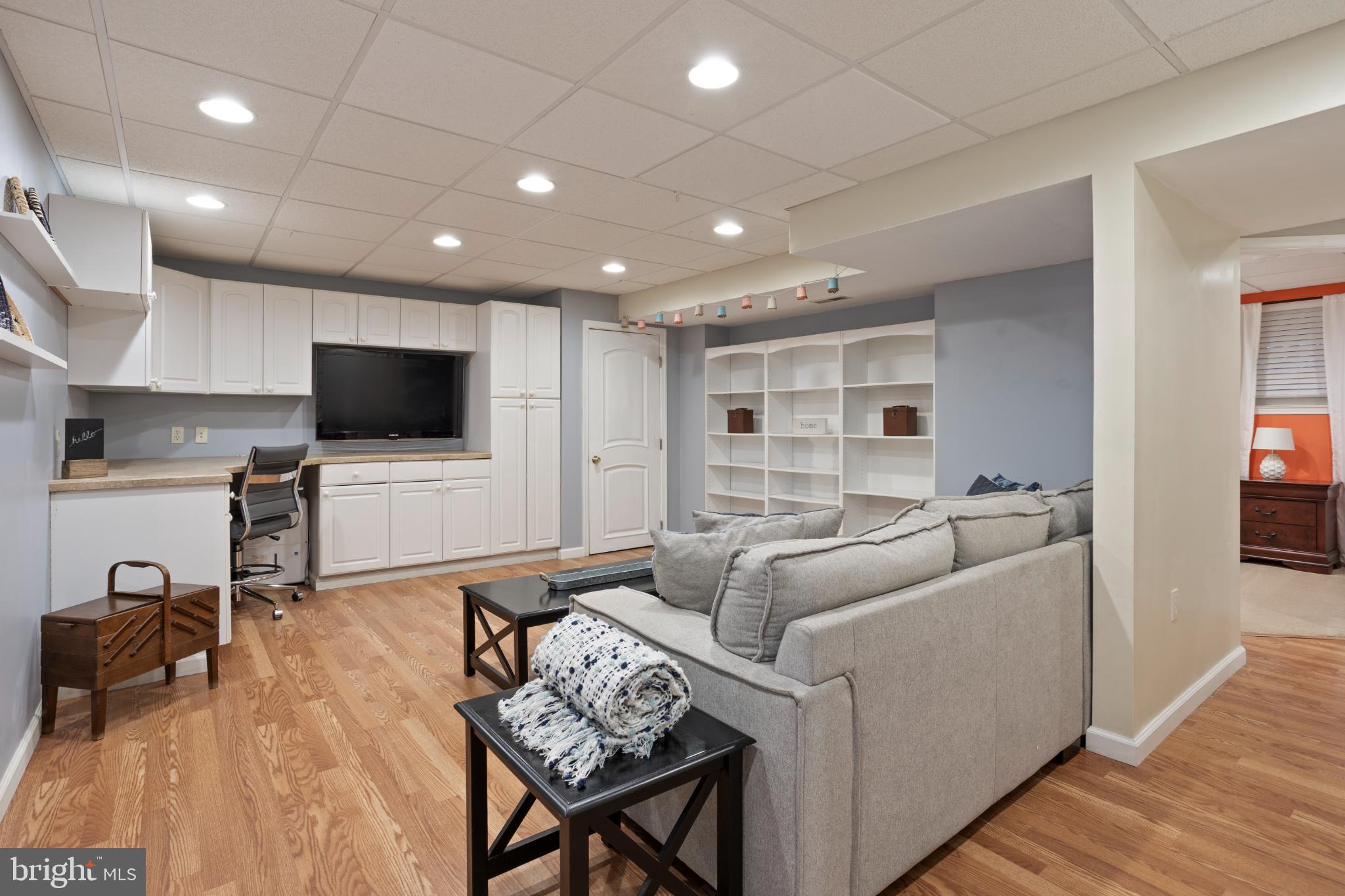 VICTORIA STATION - Residential