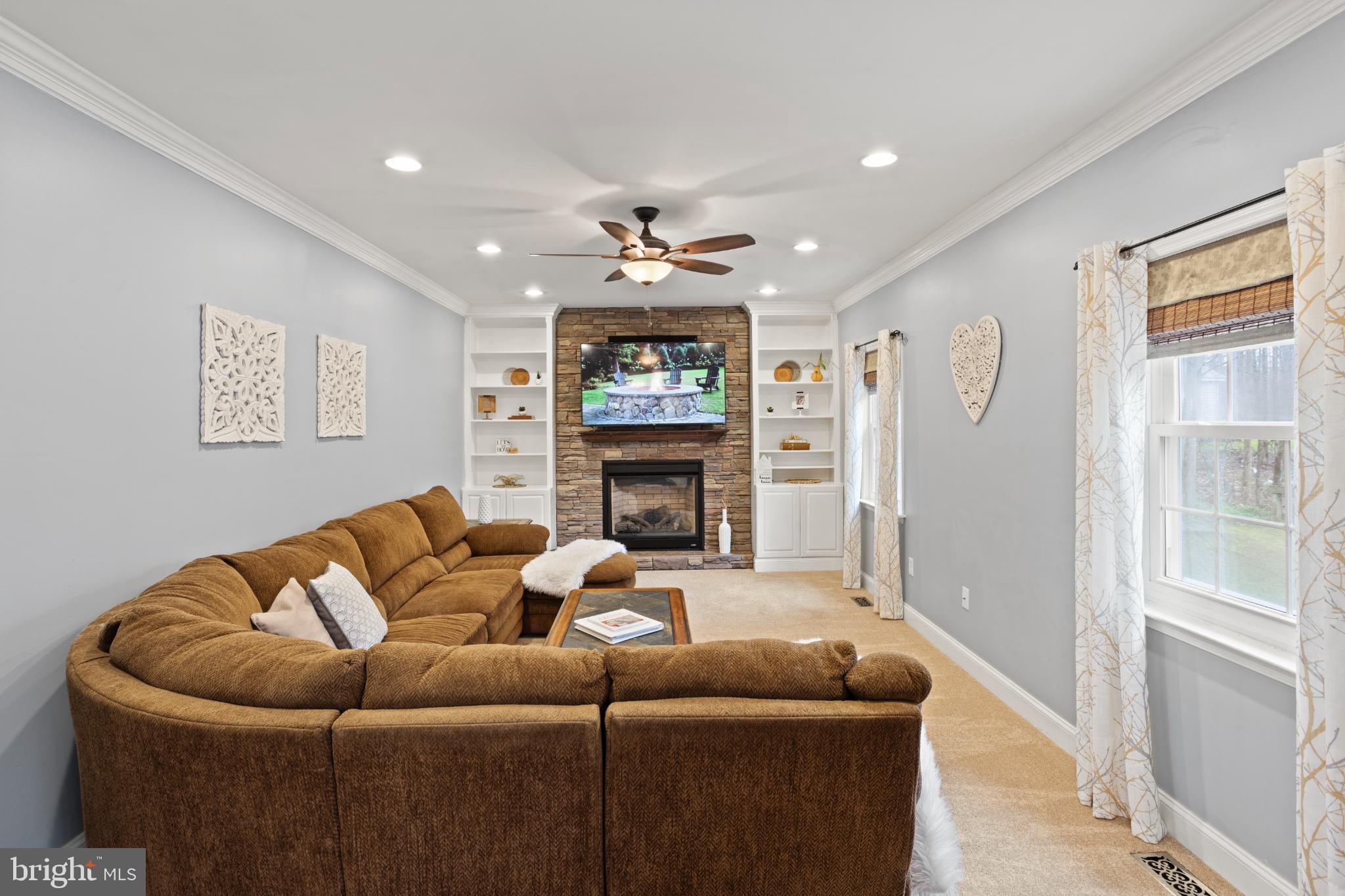 VICTORIA STATION - Residential