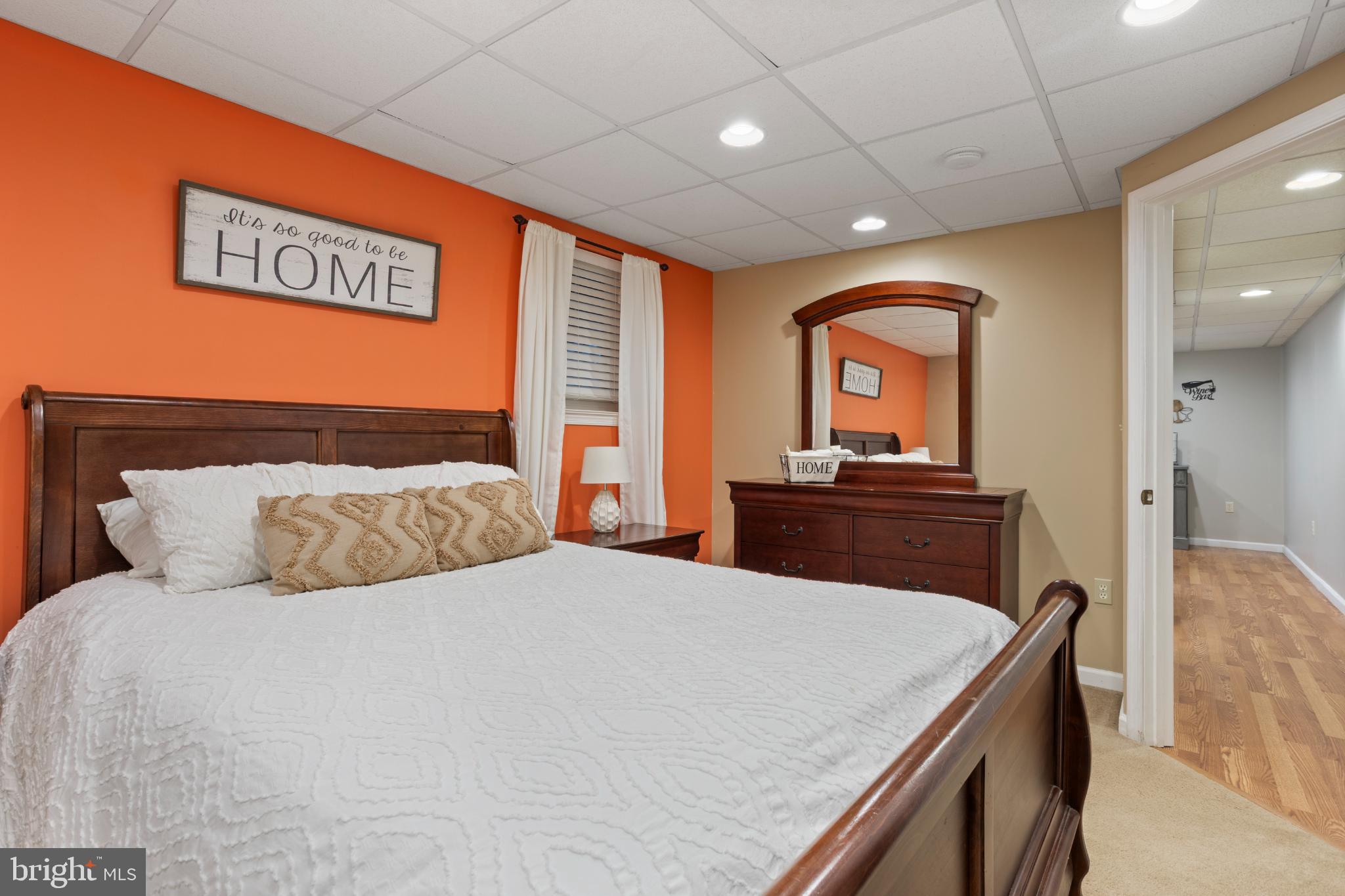 VICTORIA STATION - Residential