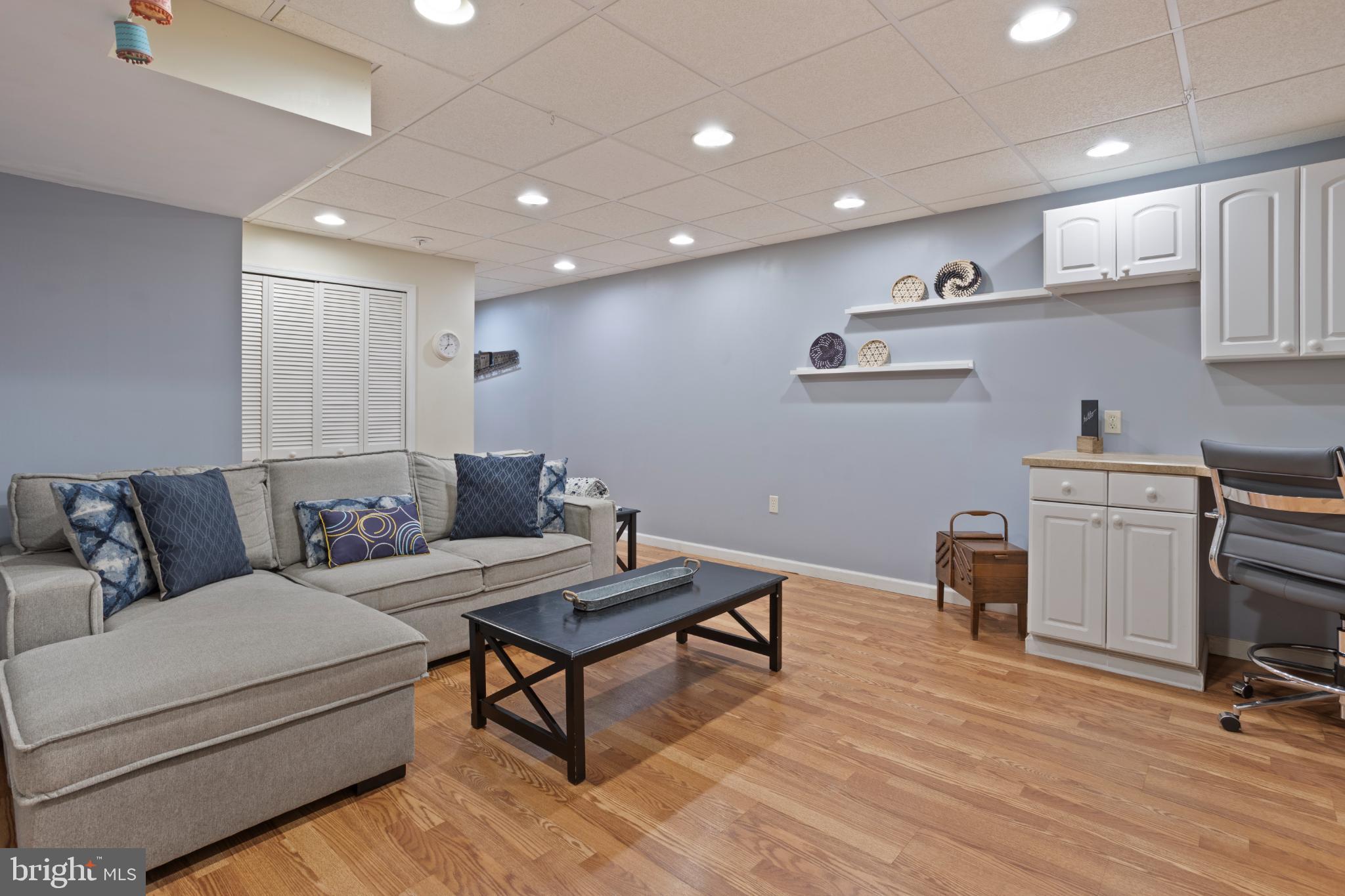 VICTORIA STATION - Residential