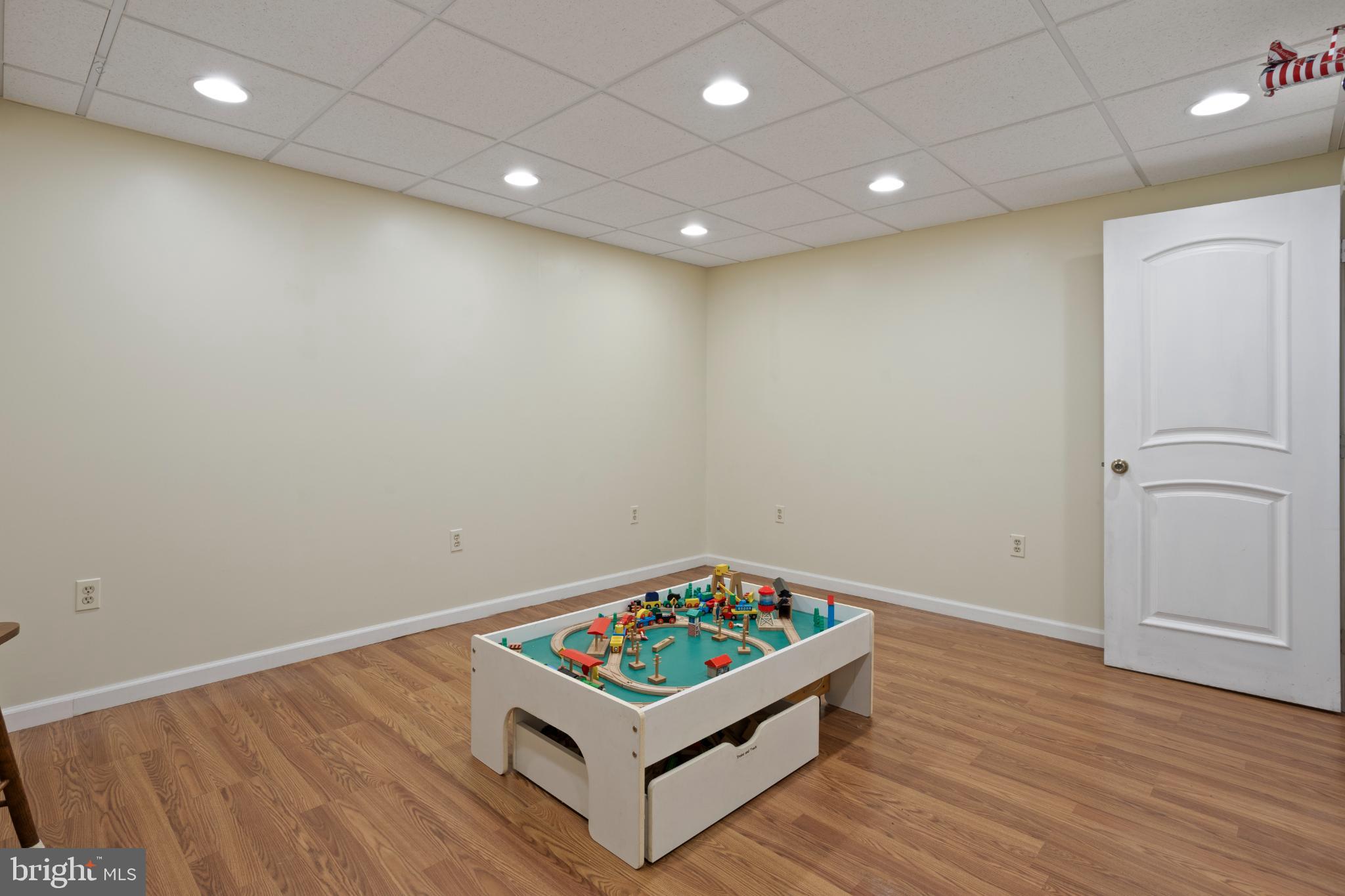 VICTORIA STATION - Residential