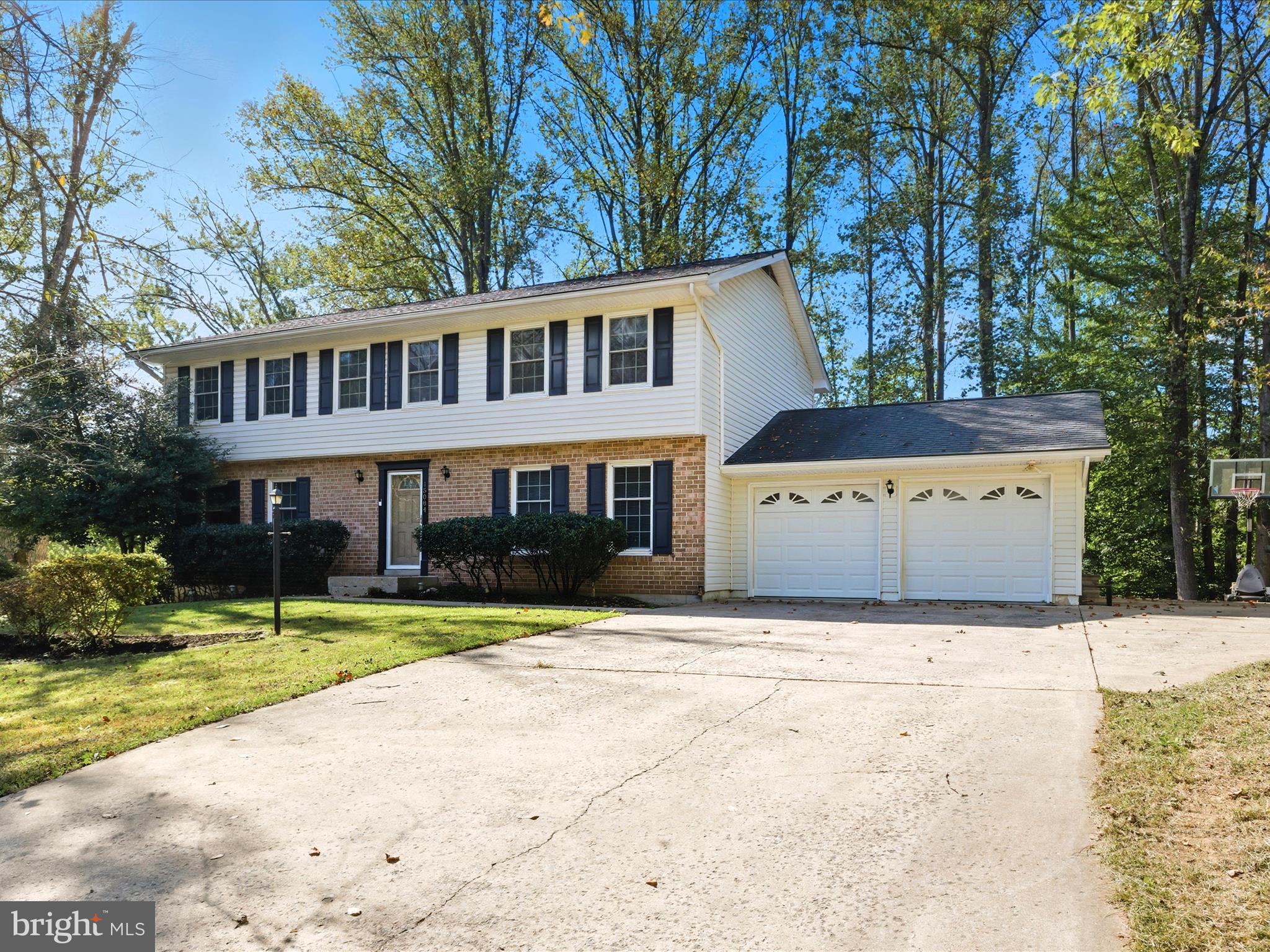 15084 GREENMOUNT DRIVE