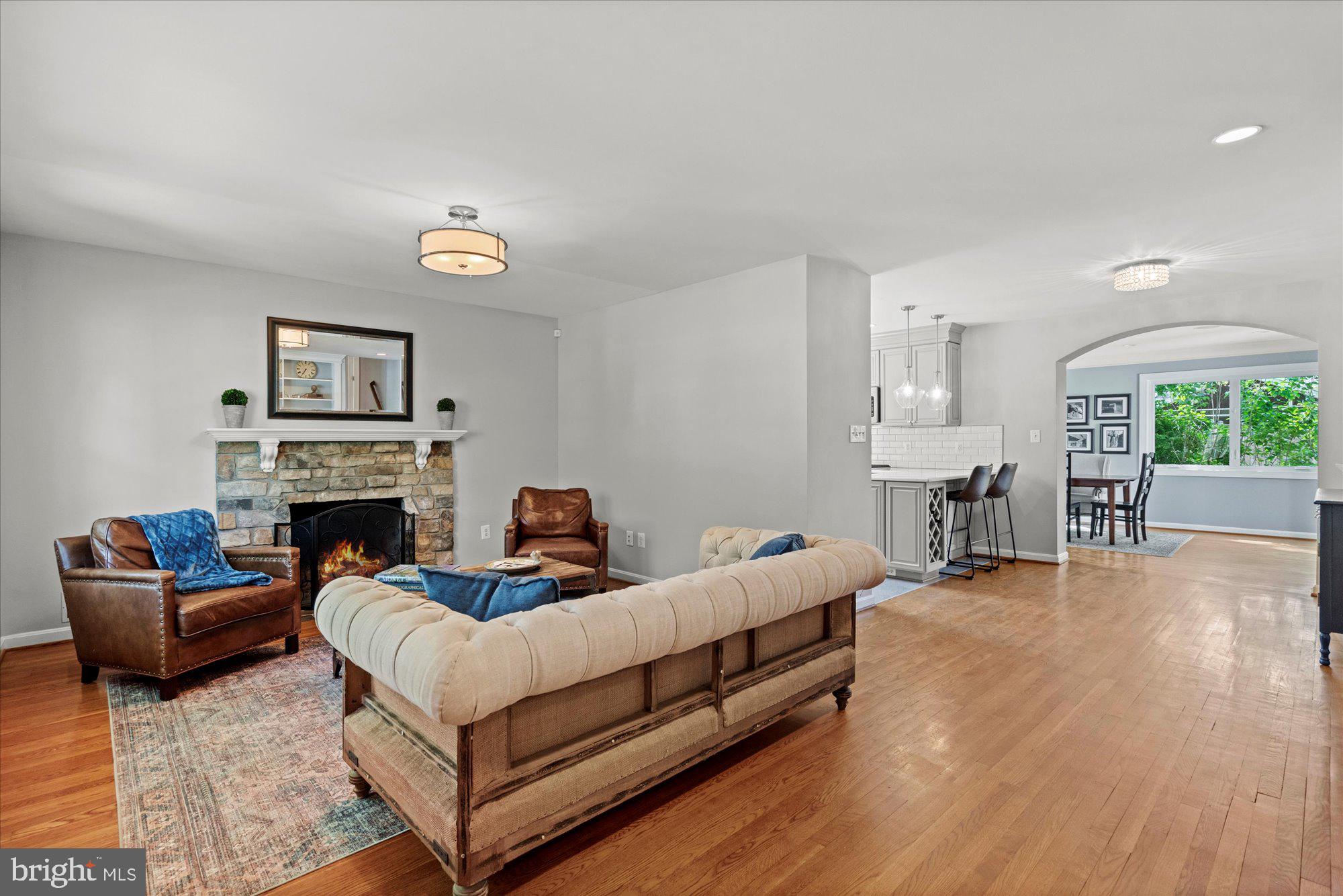 WAYNEWOOD - Residential