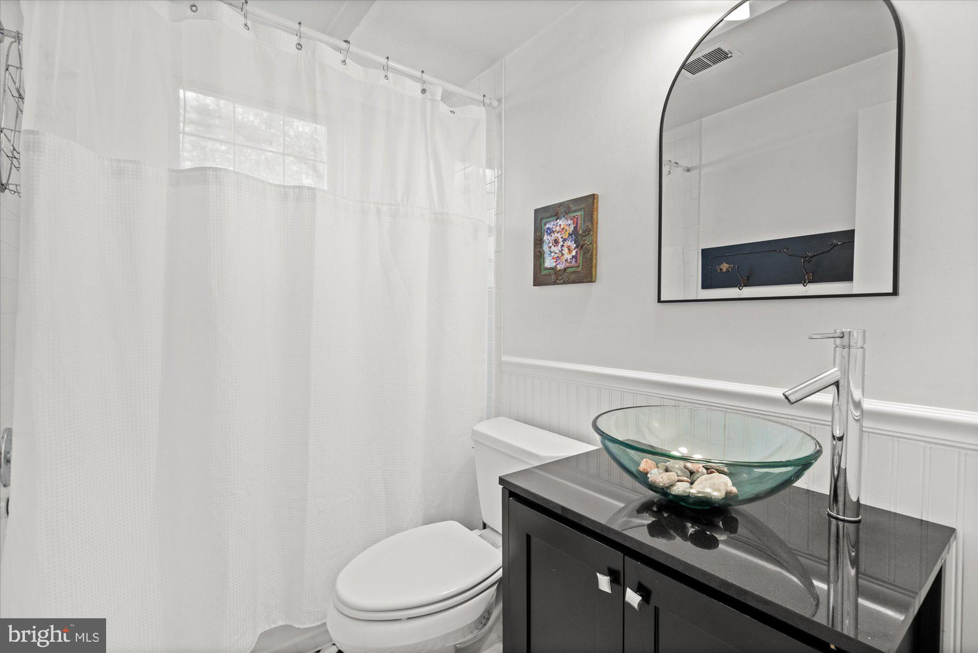 WAYNEWOOD - Residential