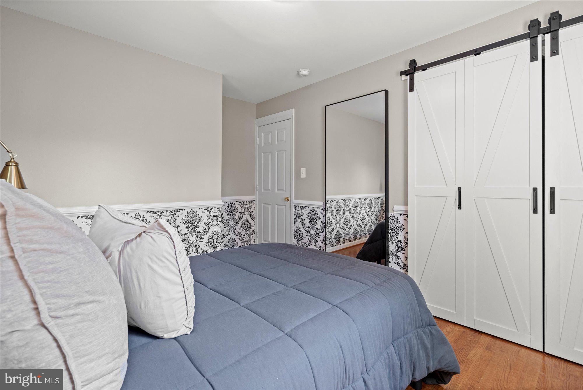 WAYNEWOOD - Residential