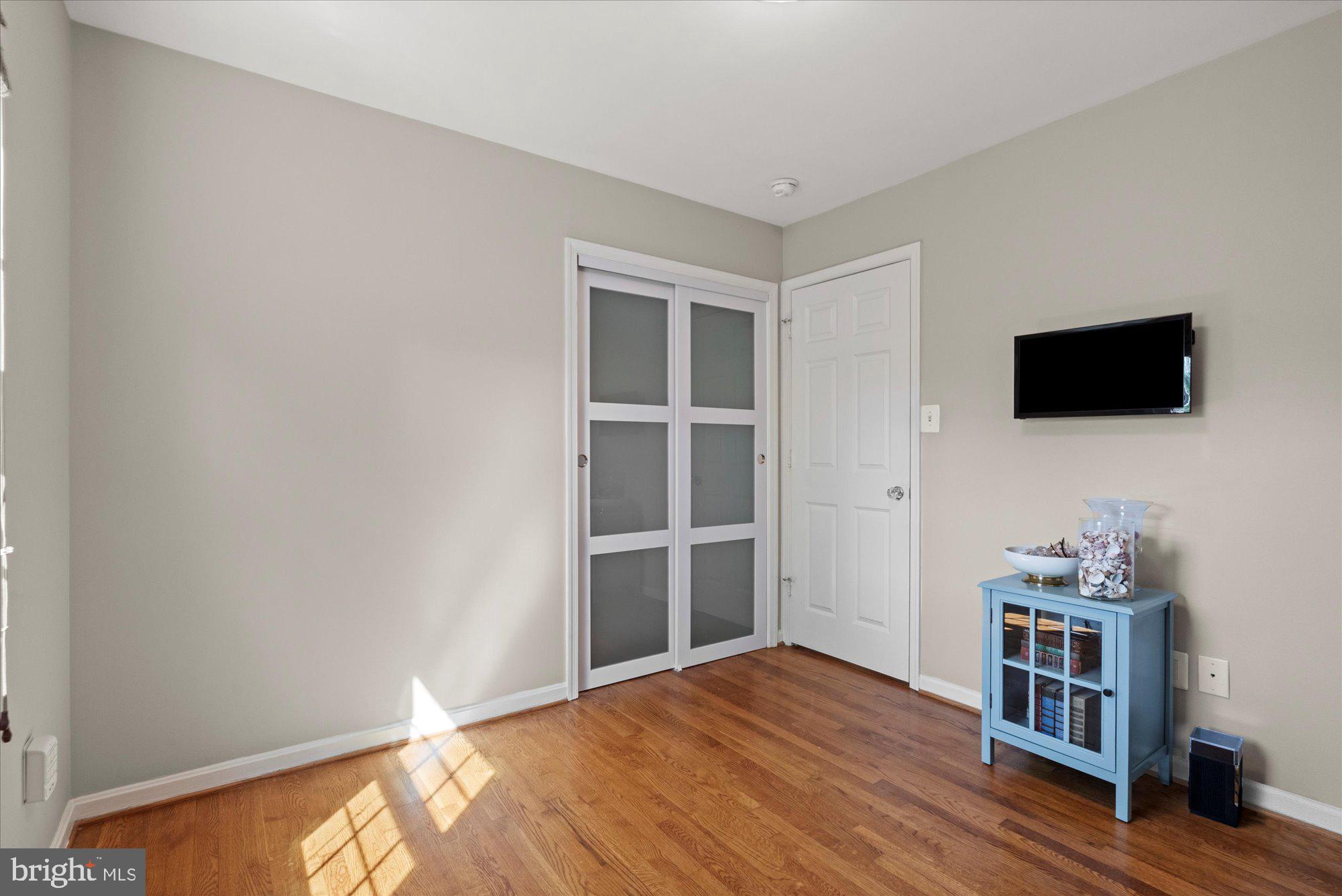 WAYNEWOOD - Residential