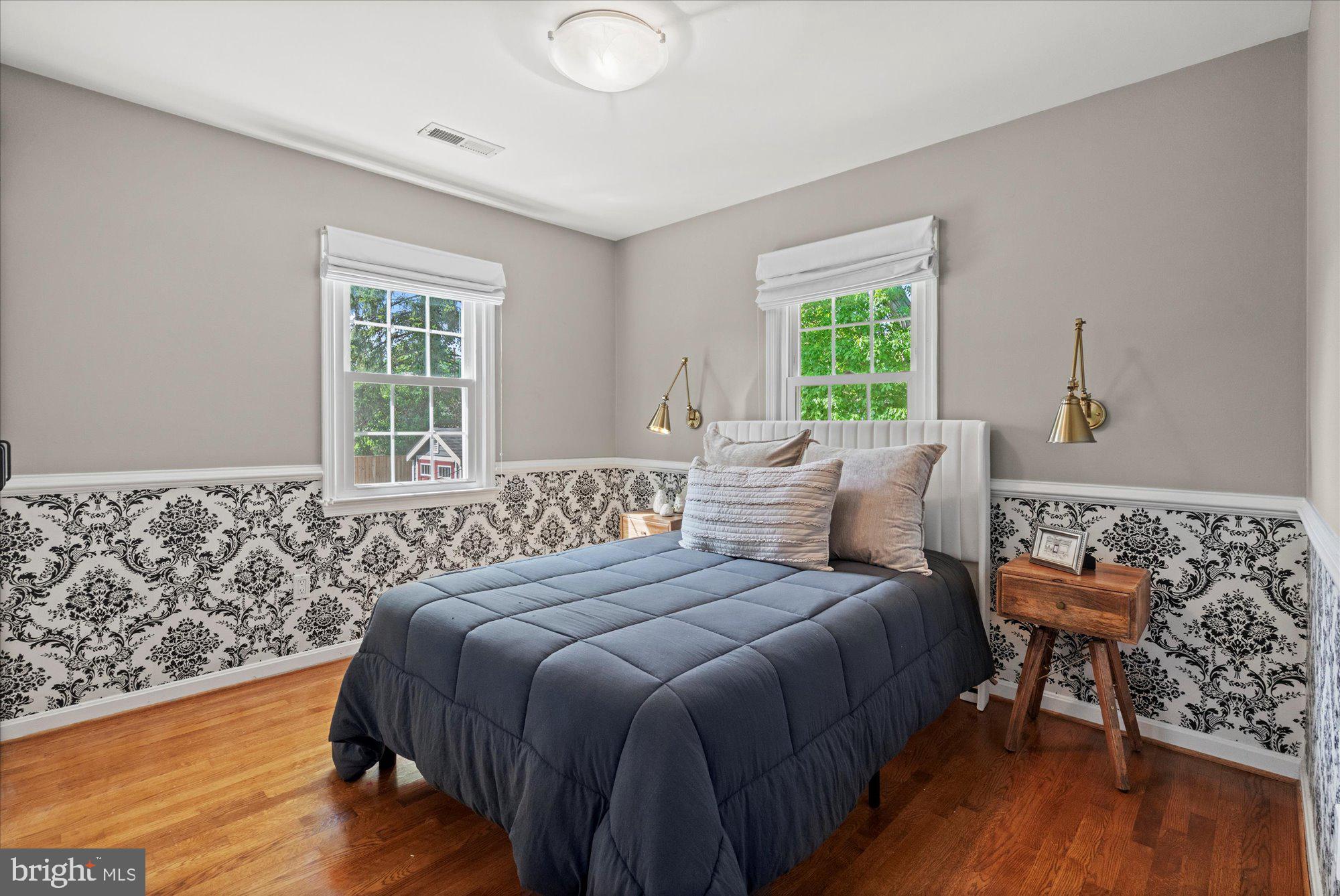 WAYNEWOOD - Residential