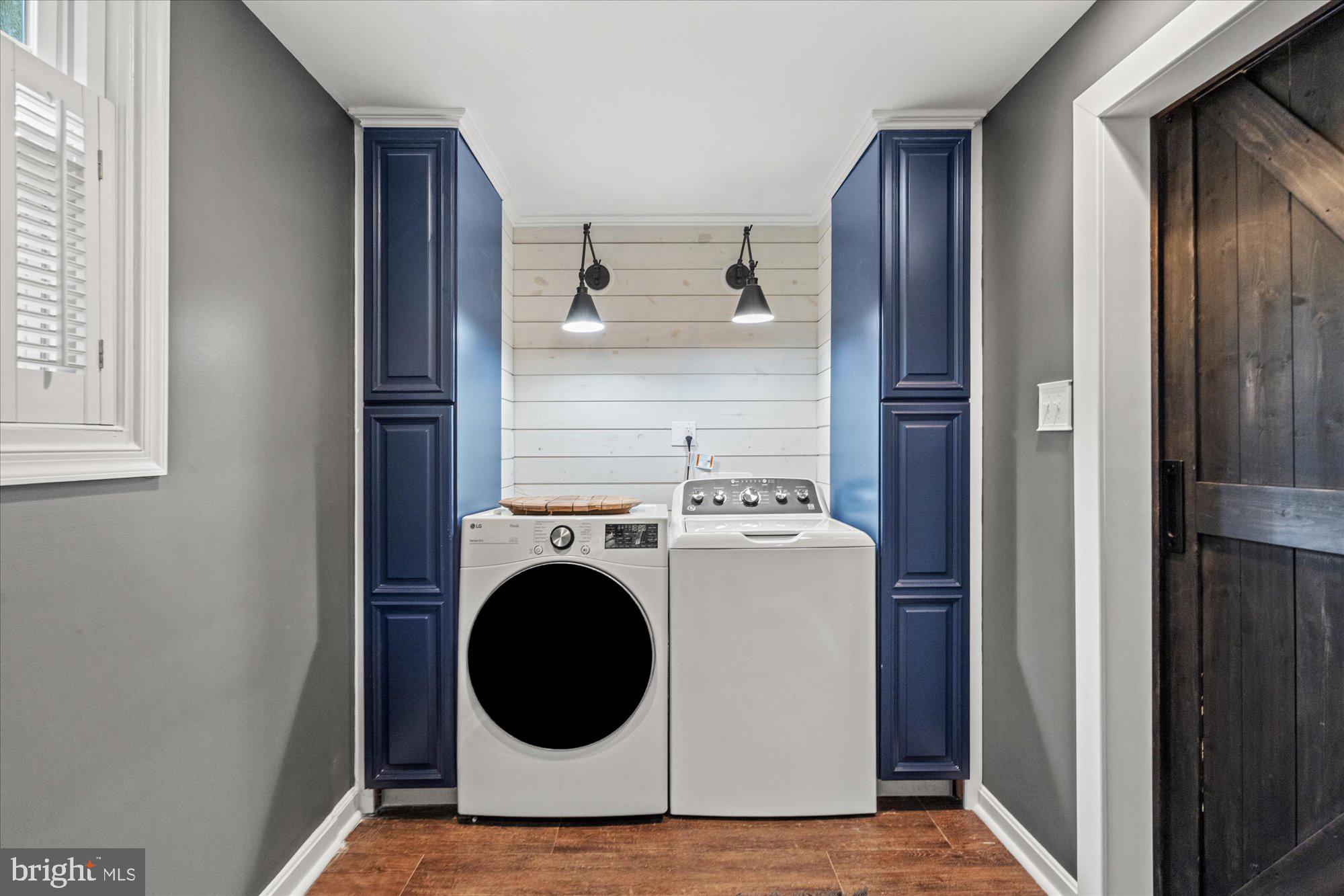 WAYNEWOOD - Residential