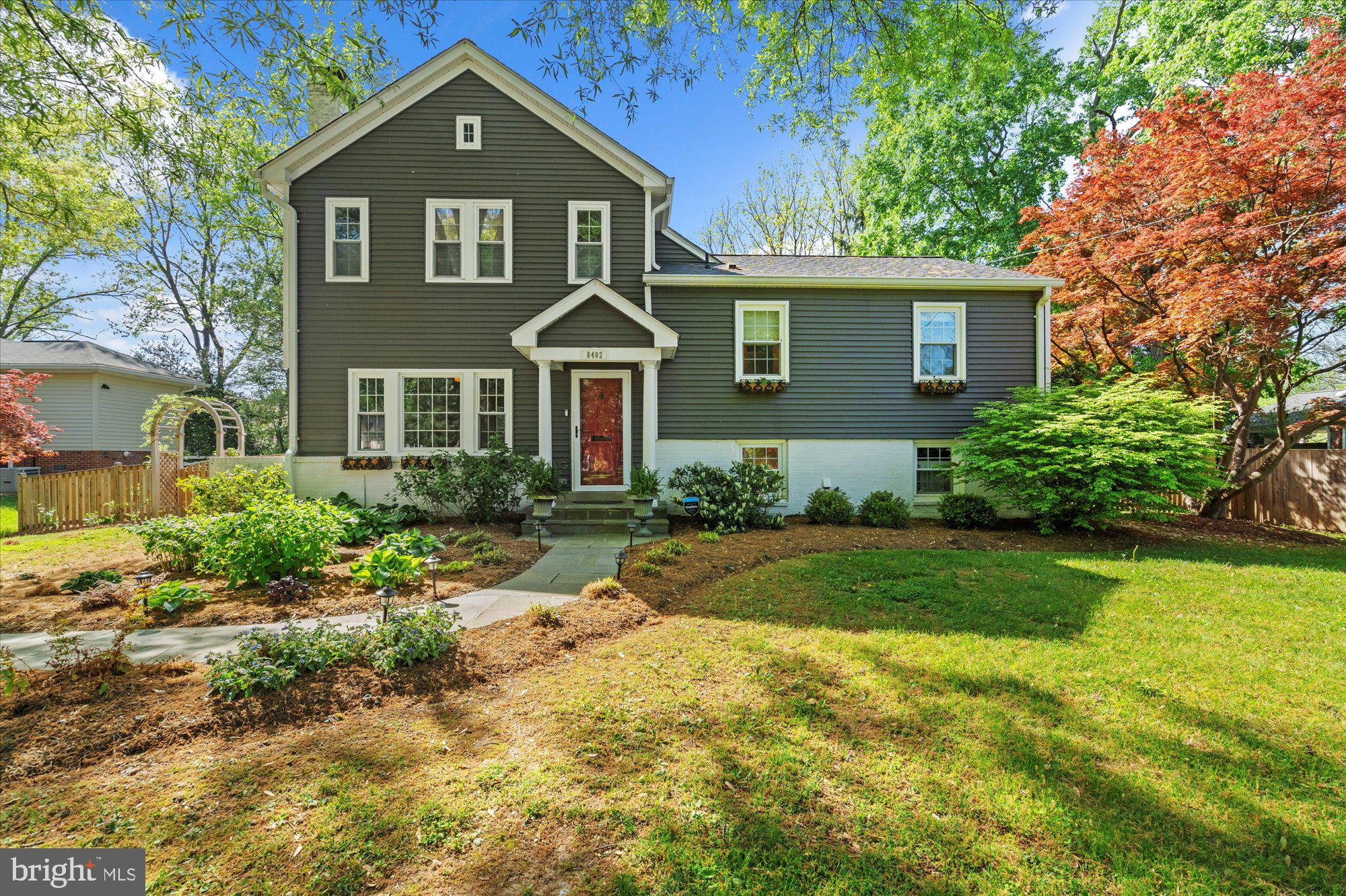 WAYNEWOOD - Residential