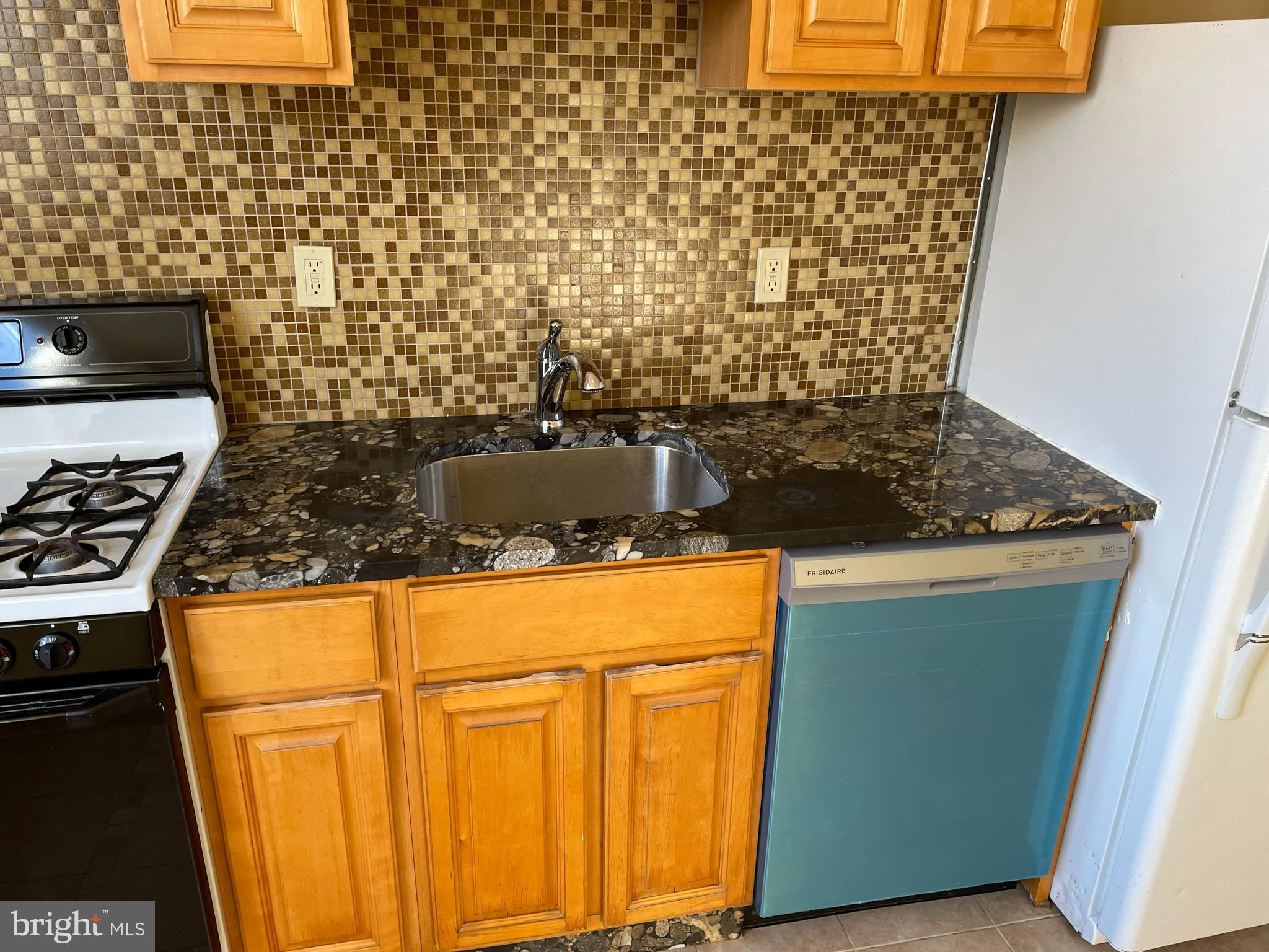 POINT BREEZE - Residential Lease