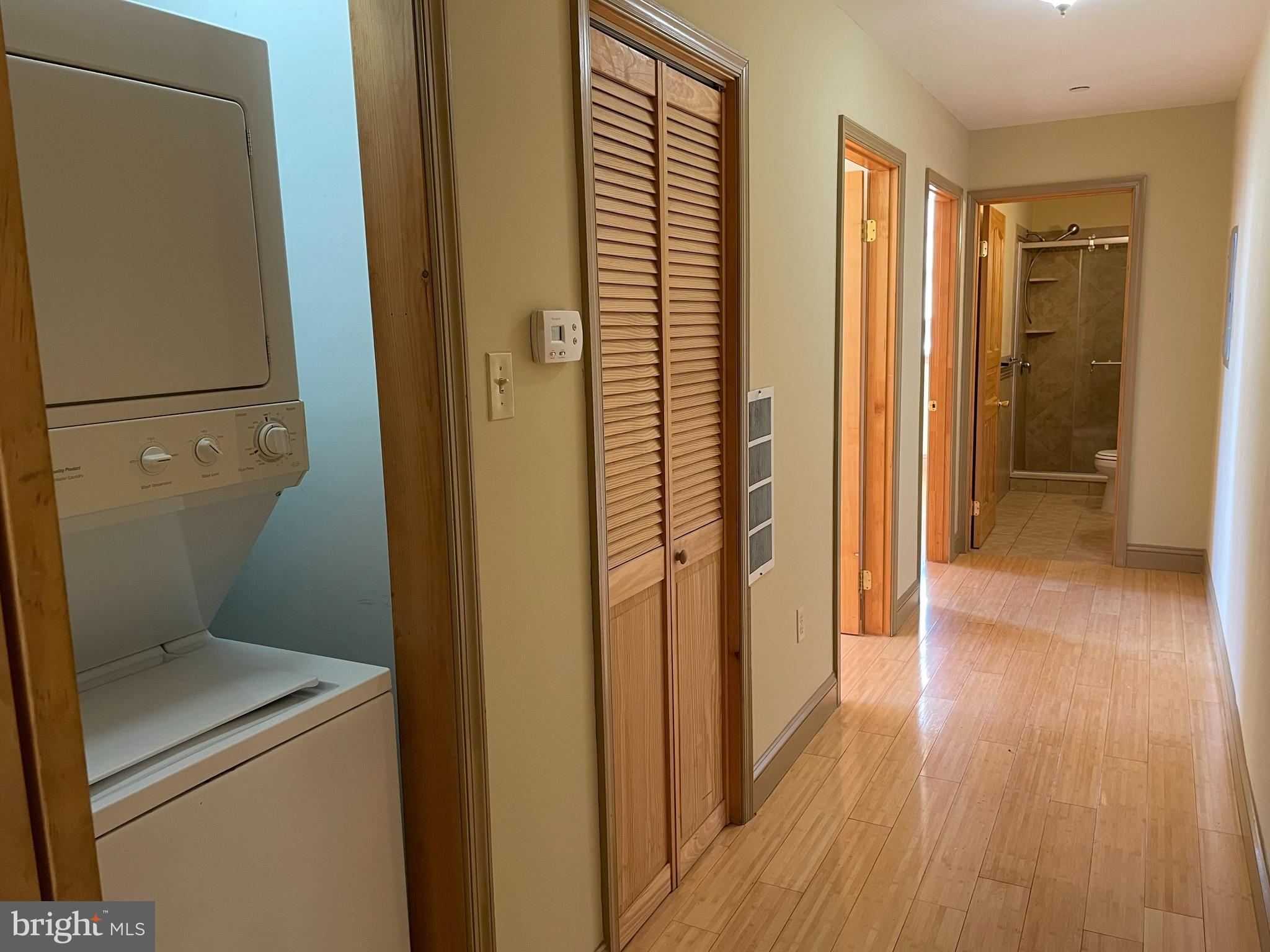 POINT BREEZE - Residential Lease