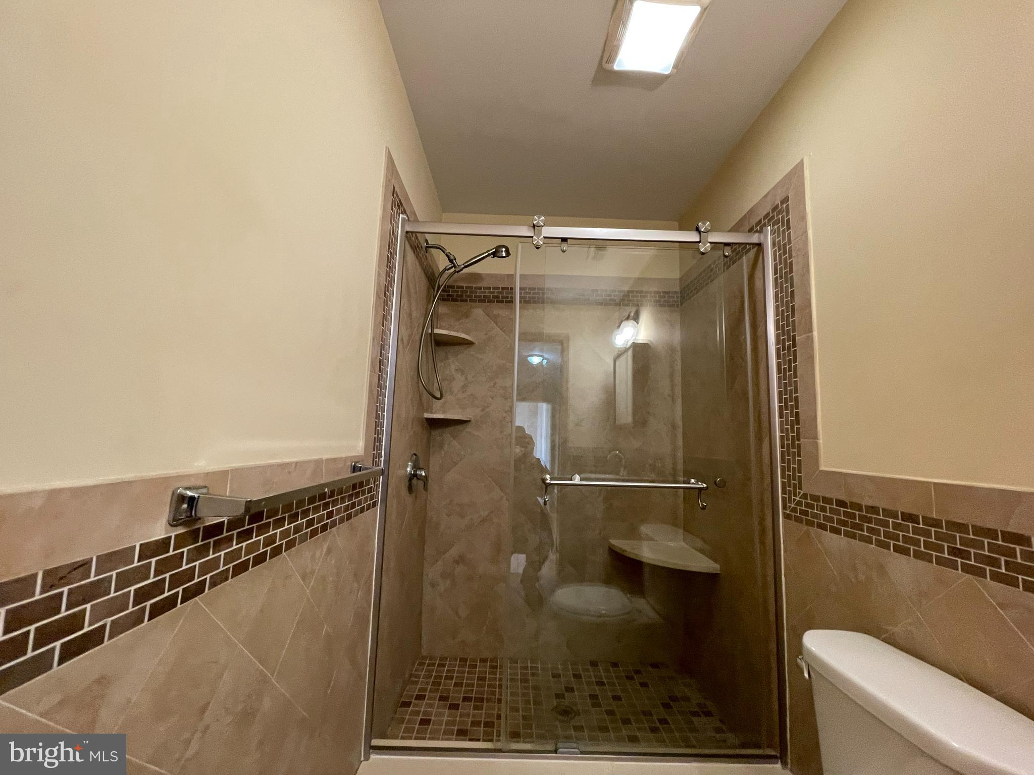 POINT BREEZE - Residential Lease