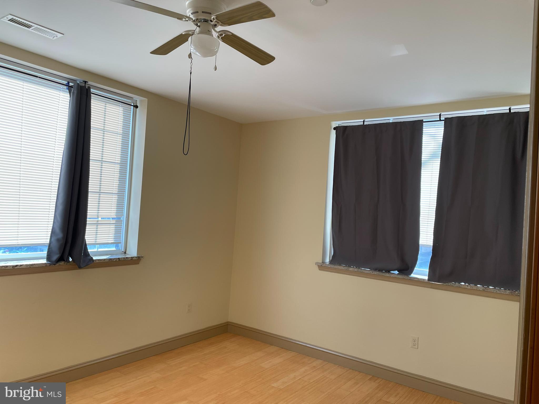 POINT BREEZE - Residential Lease