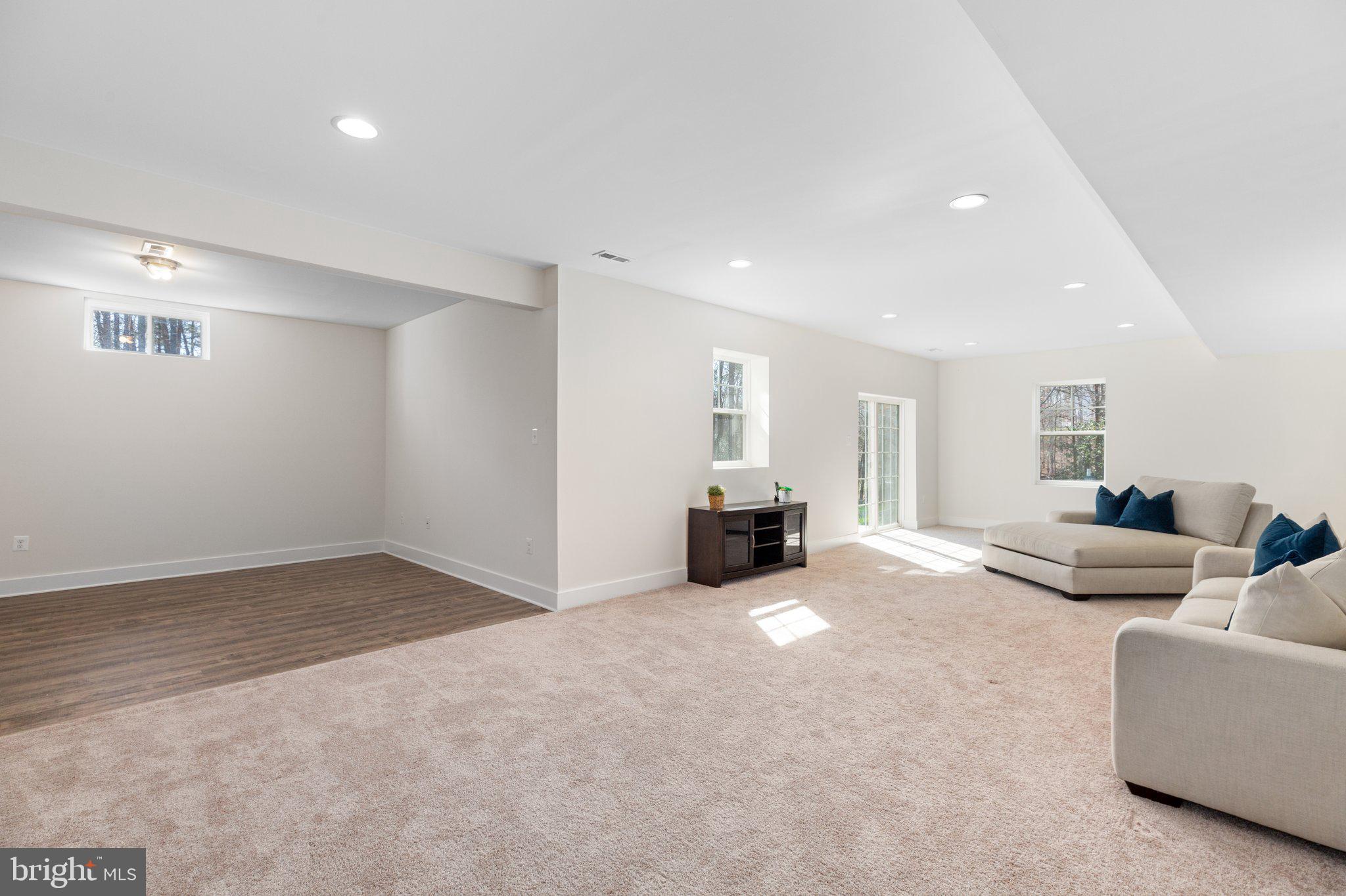 SULLIVAN ESTATES - Residential