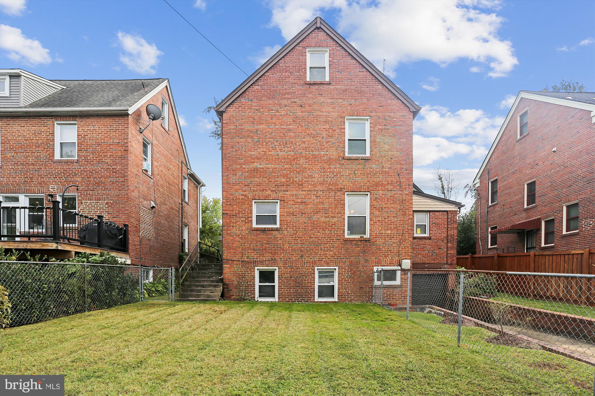 1351 SOMERSET PLACE NW