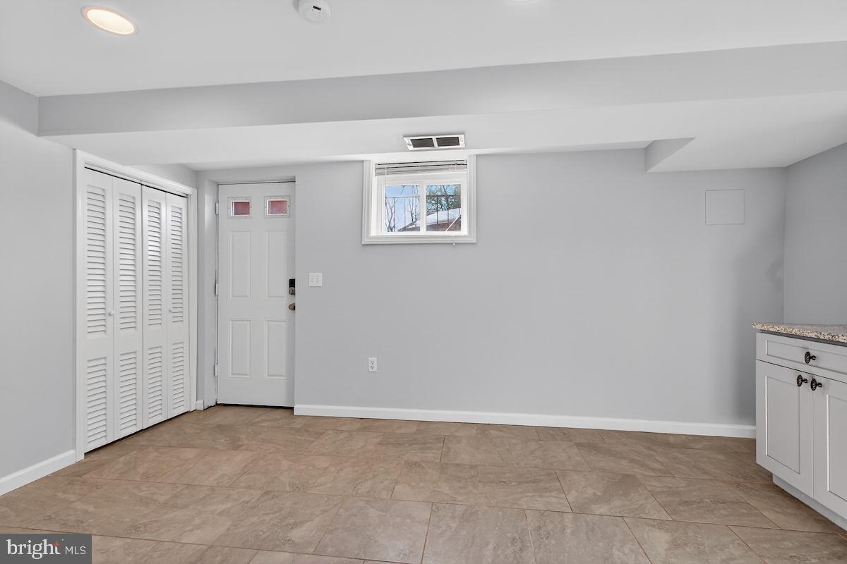 HILLCREST HEIGHTS - Residential