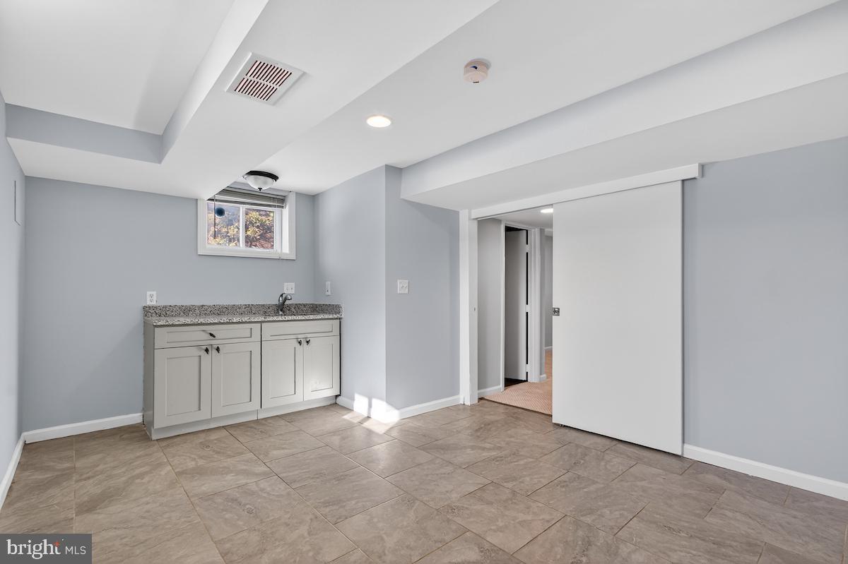 HILLCREST HEIGHTS - Residential