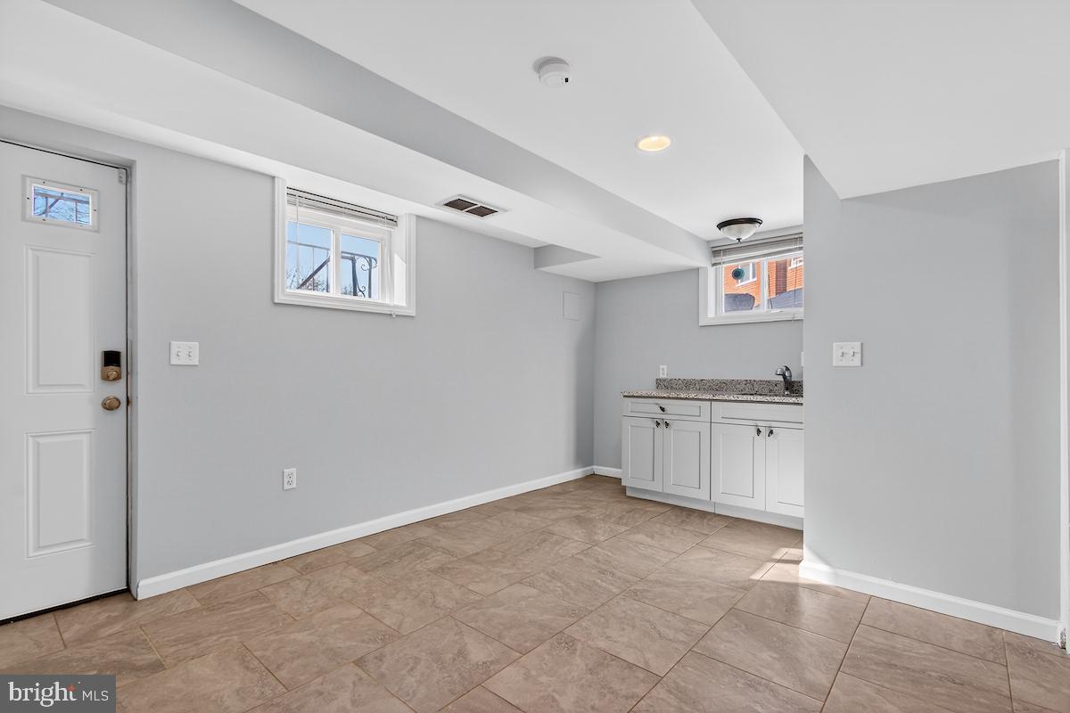 HILLCREST HEIGHTS - Residential