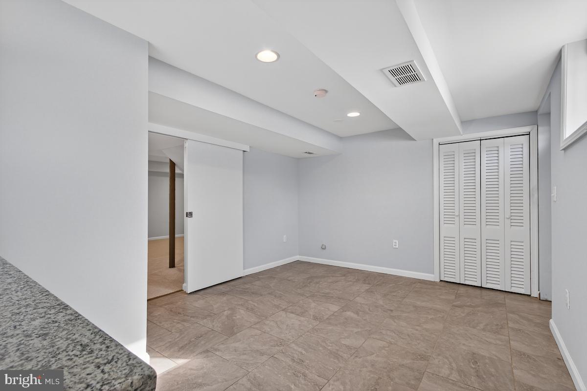 HILLCREST HEIGHTS - Residential