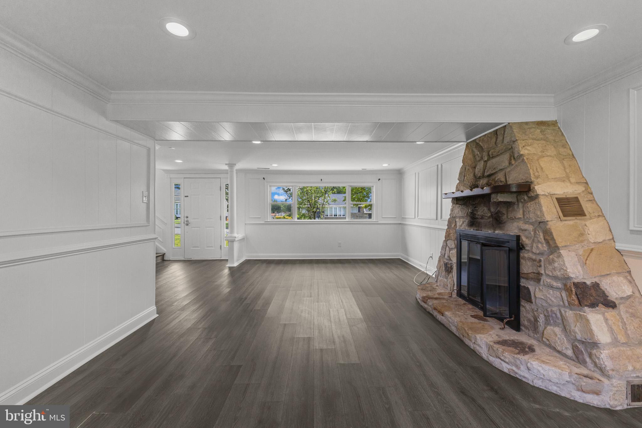 215 DOLORES DRIVE