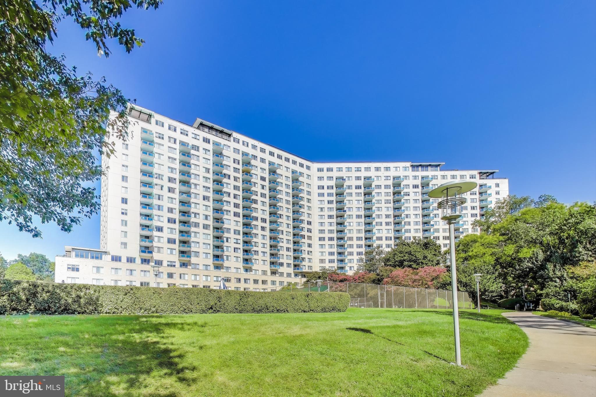 10401 GROSVENOR 1620