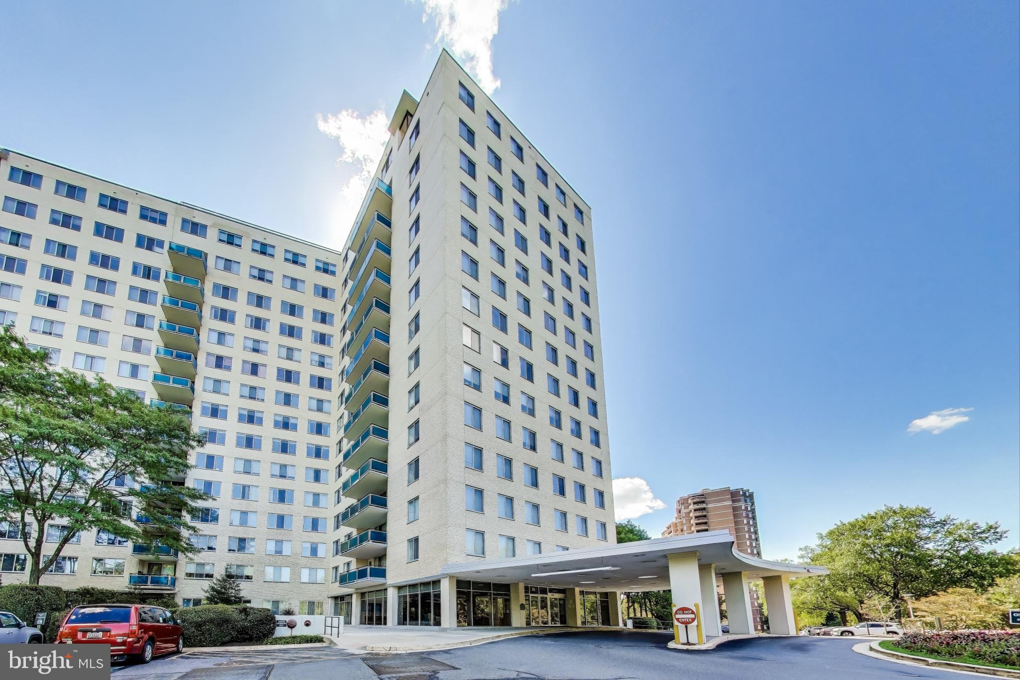 10401 GROSVENOR 1620
