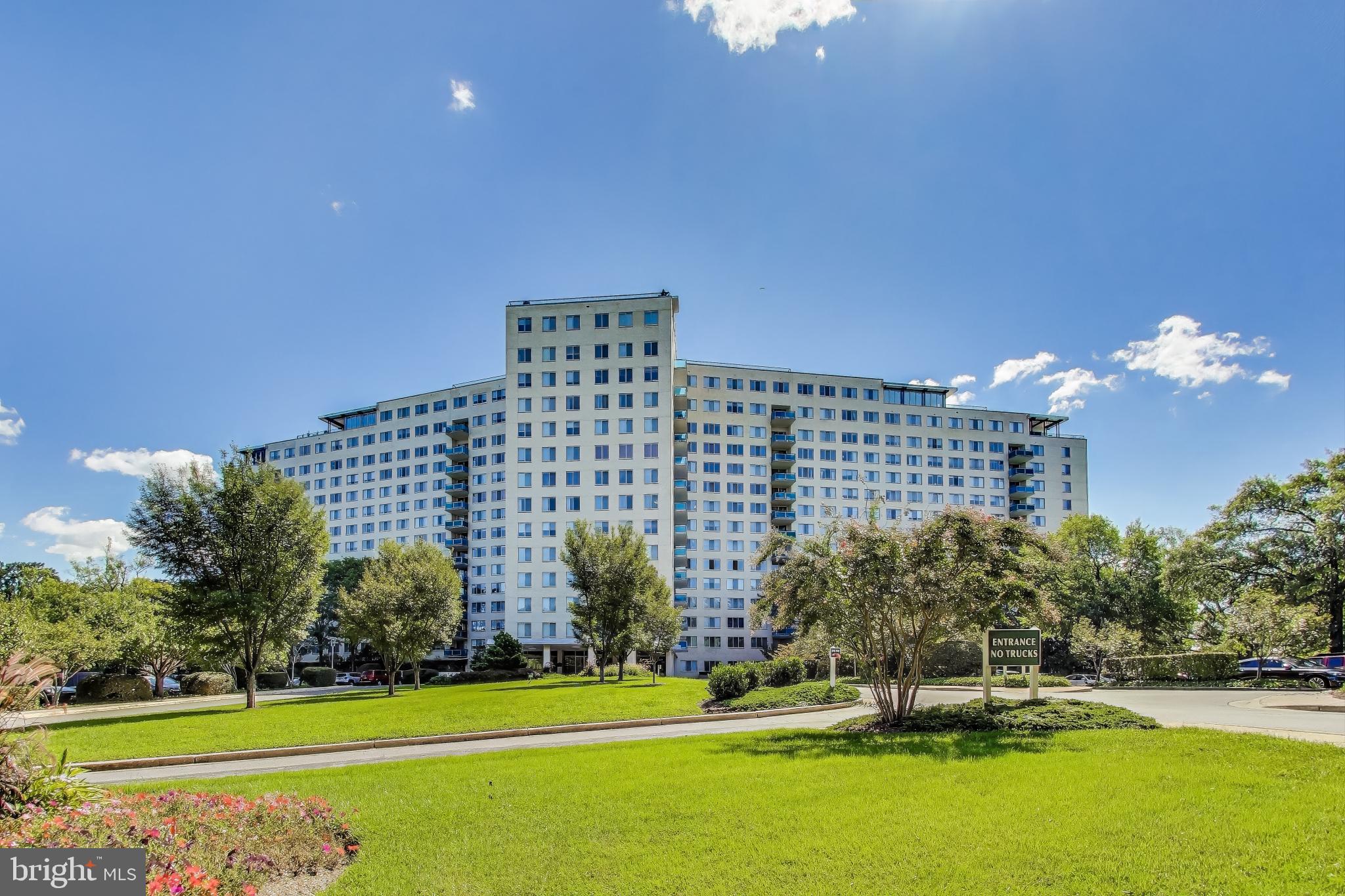 10401 GROSVENOR 1620
