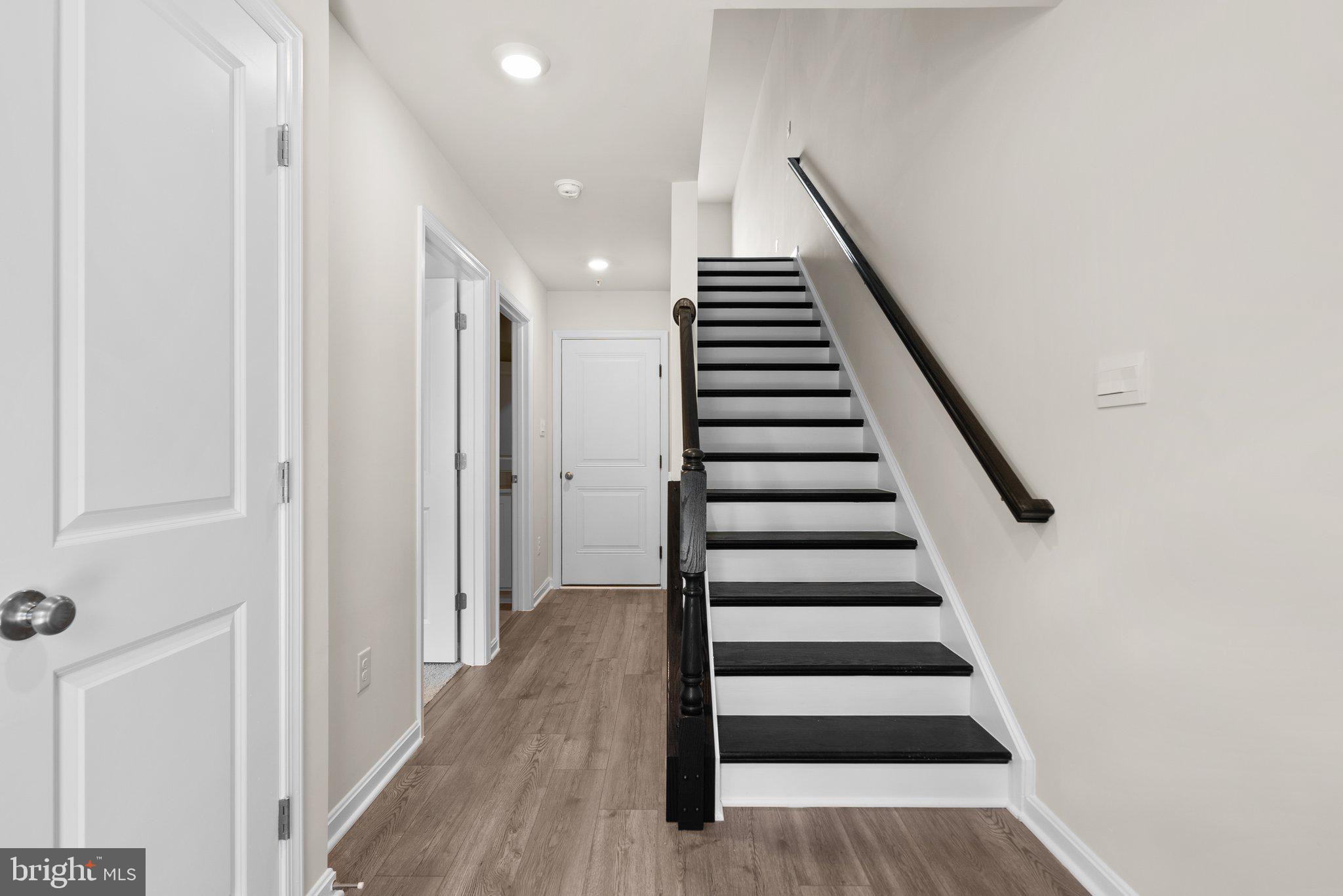 RENN QUARTER - Residential Lease