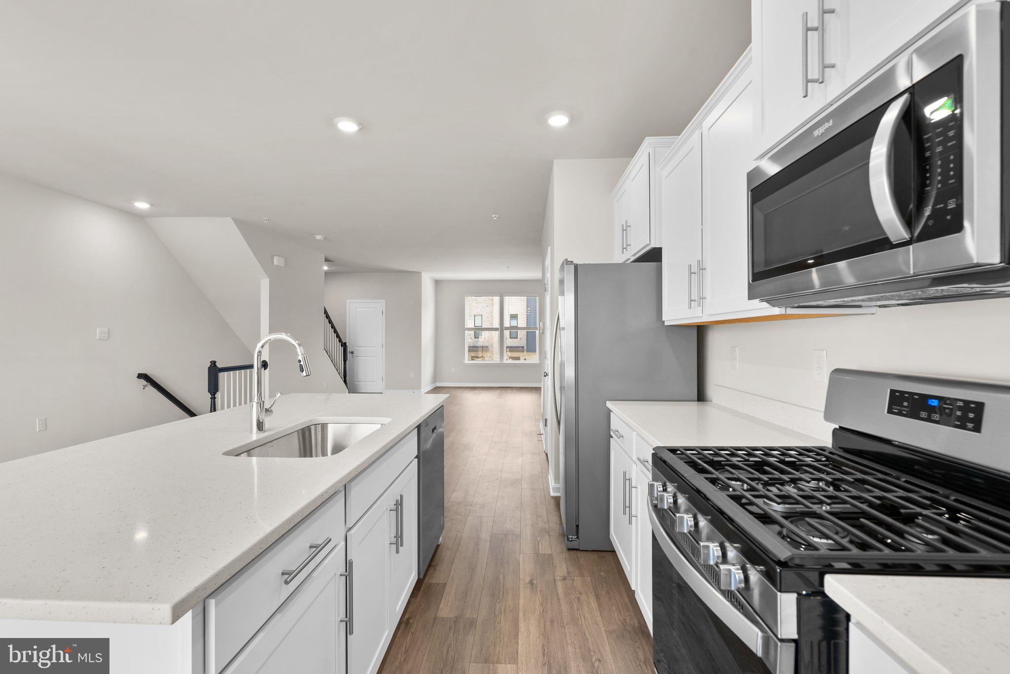 RENN QUARTER - Residential Lease