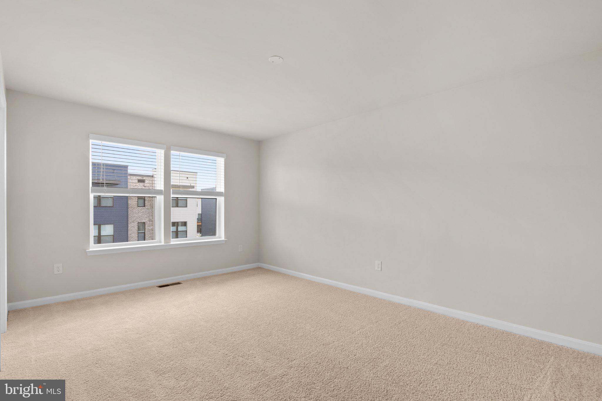 RENN QUARTER - Residential Lease