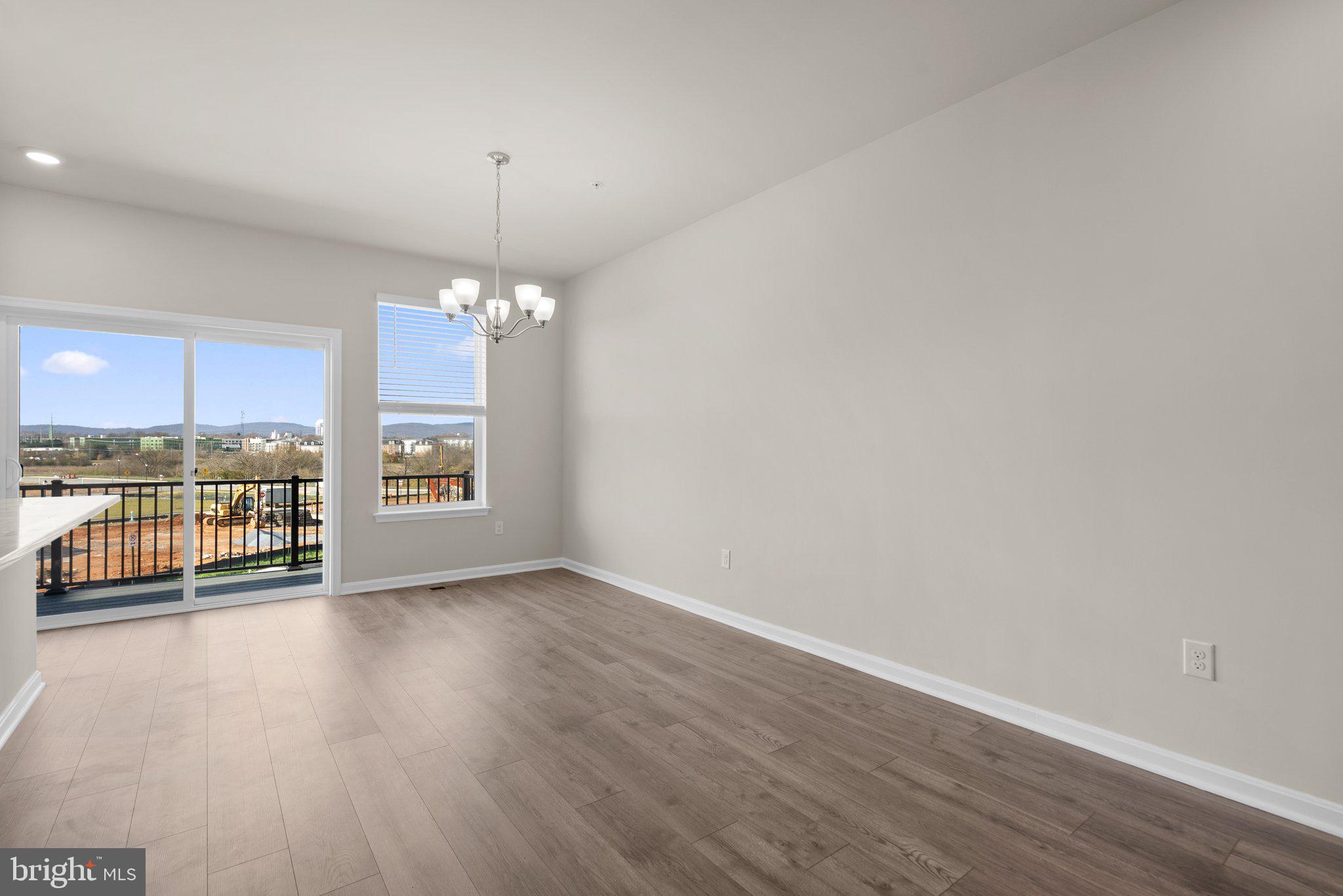 RENN QUARTER - Residential Lease