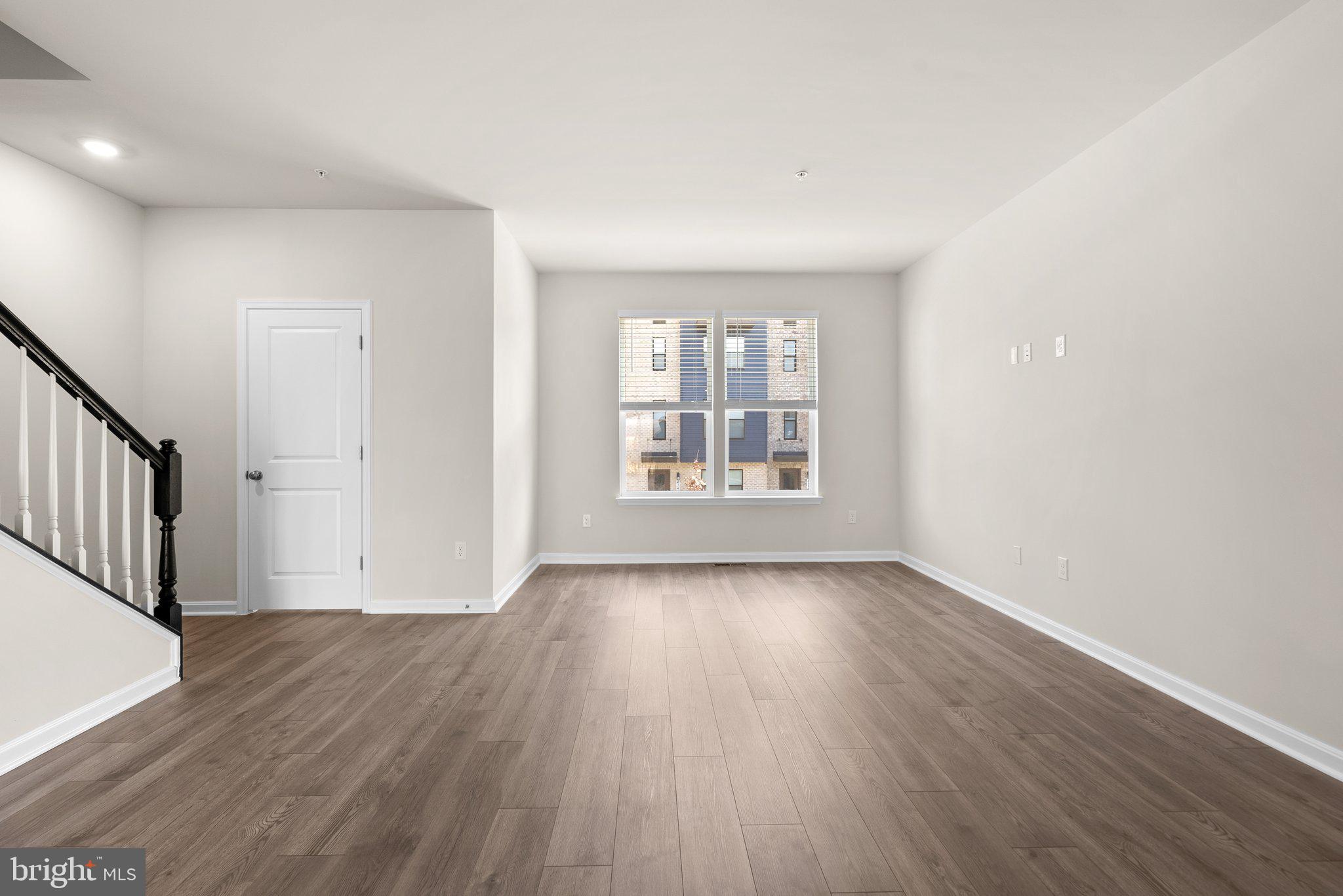 RENN QUARTER - Residential Lease