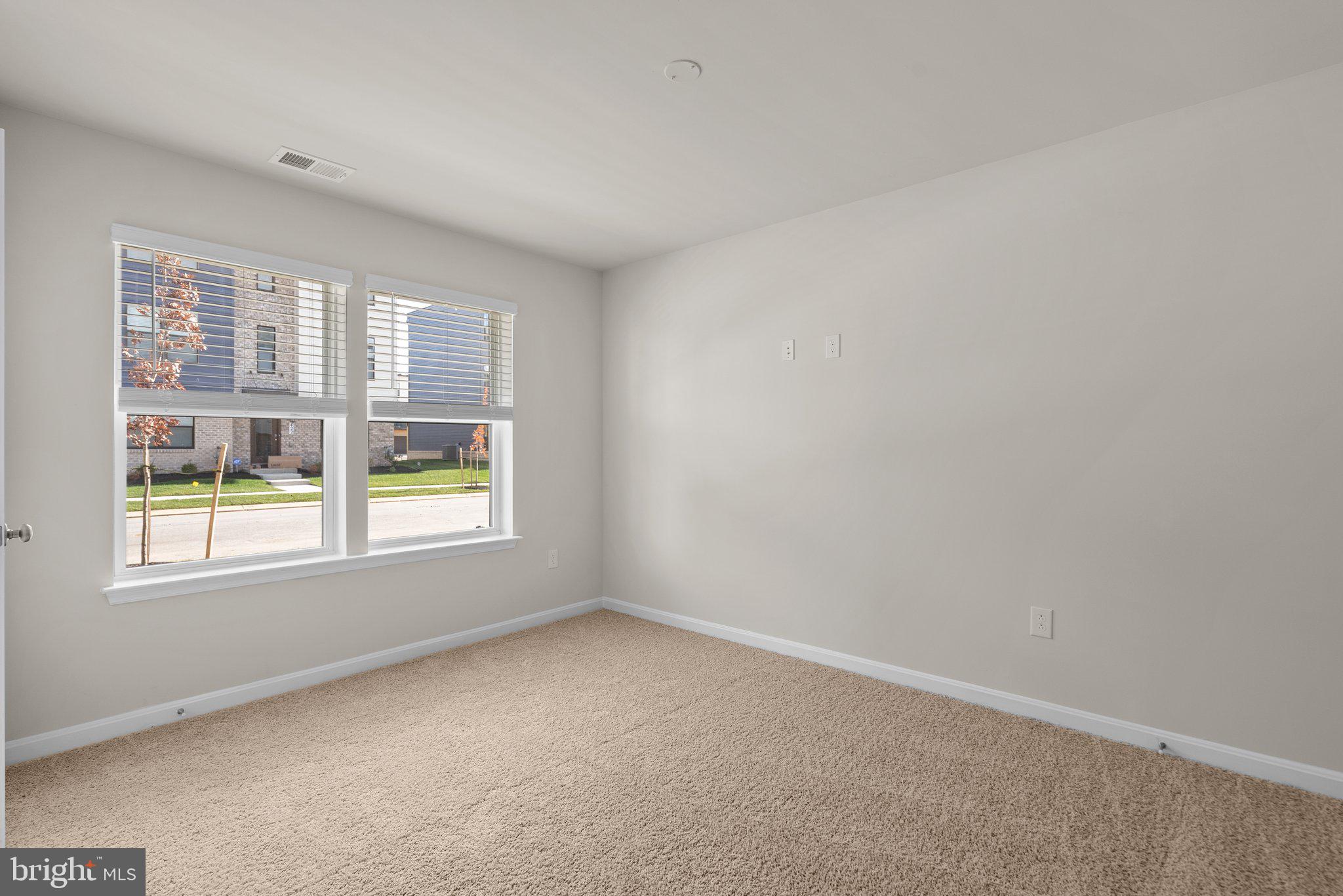 RENN QUARTER - Residential Lease