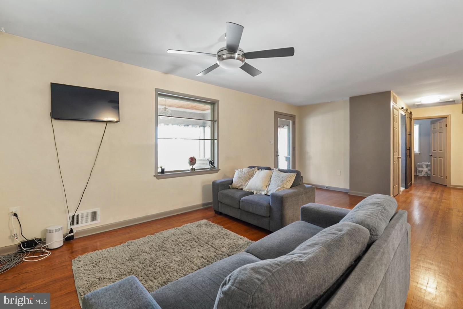 LAWRENCE C MOORE SUB - Residential Lease