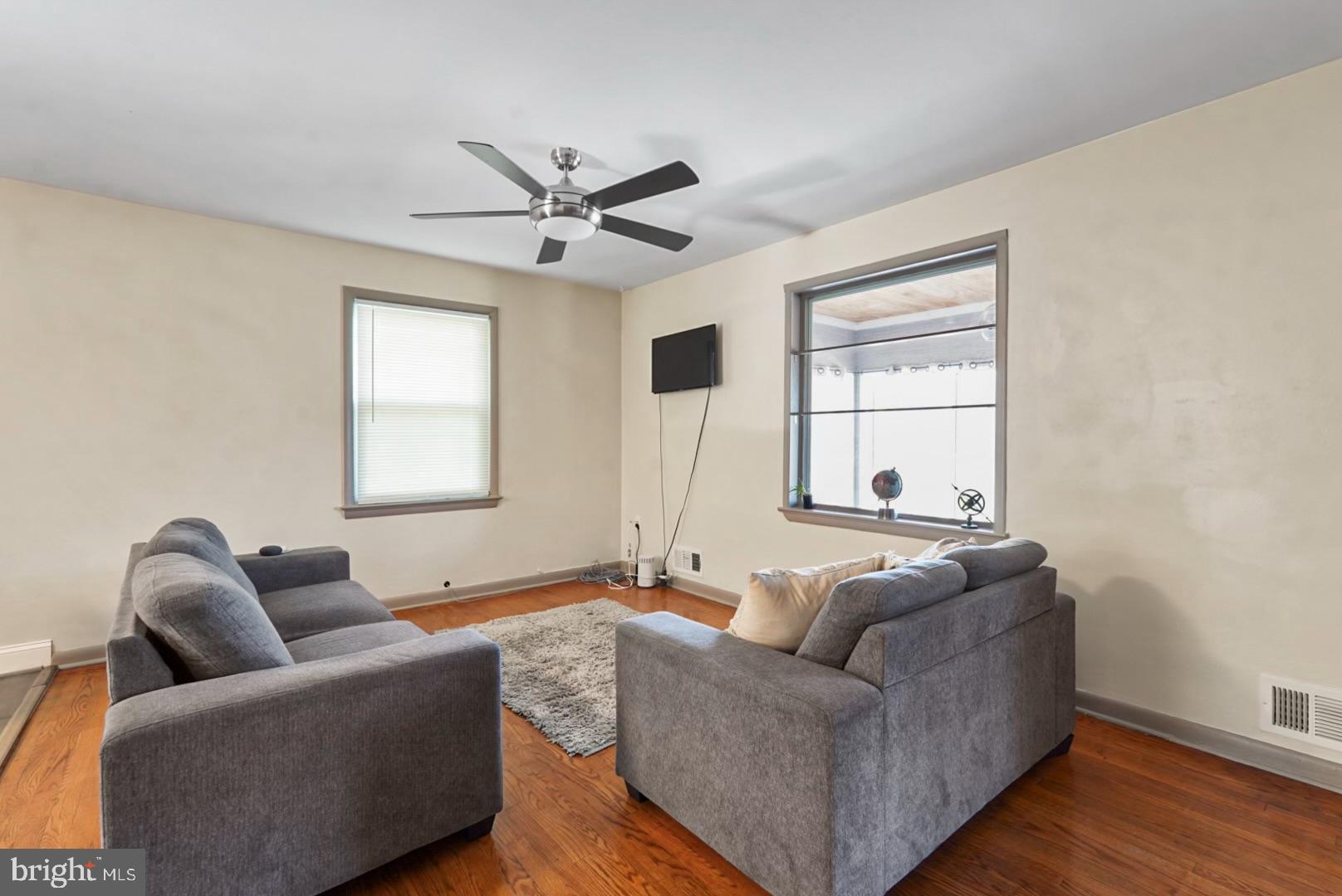 LAWRENCE C MOORE SUB - Residential Lease