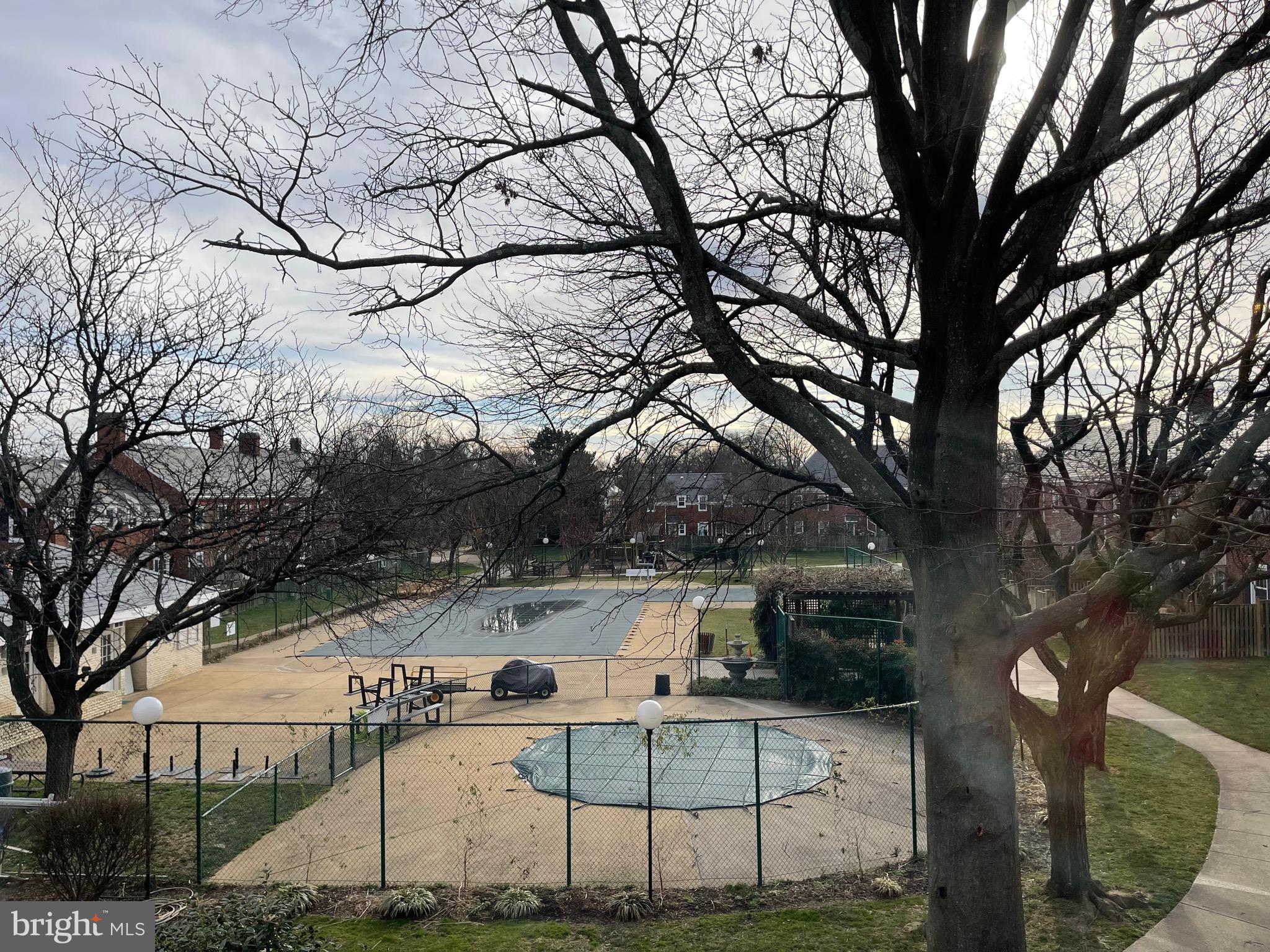 FAIRLINGTON ARBORS - Residential Lease