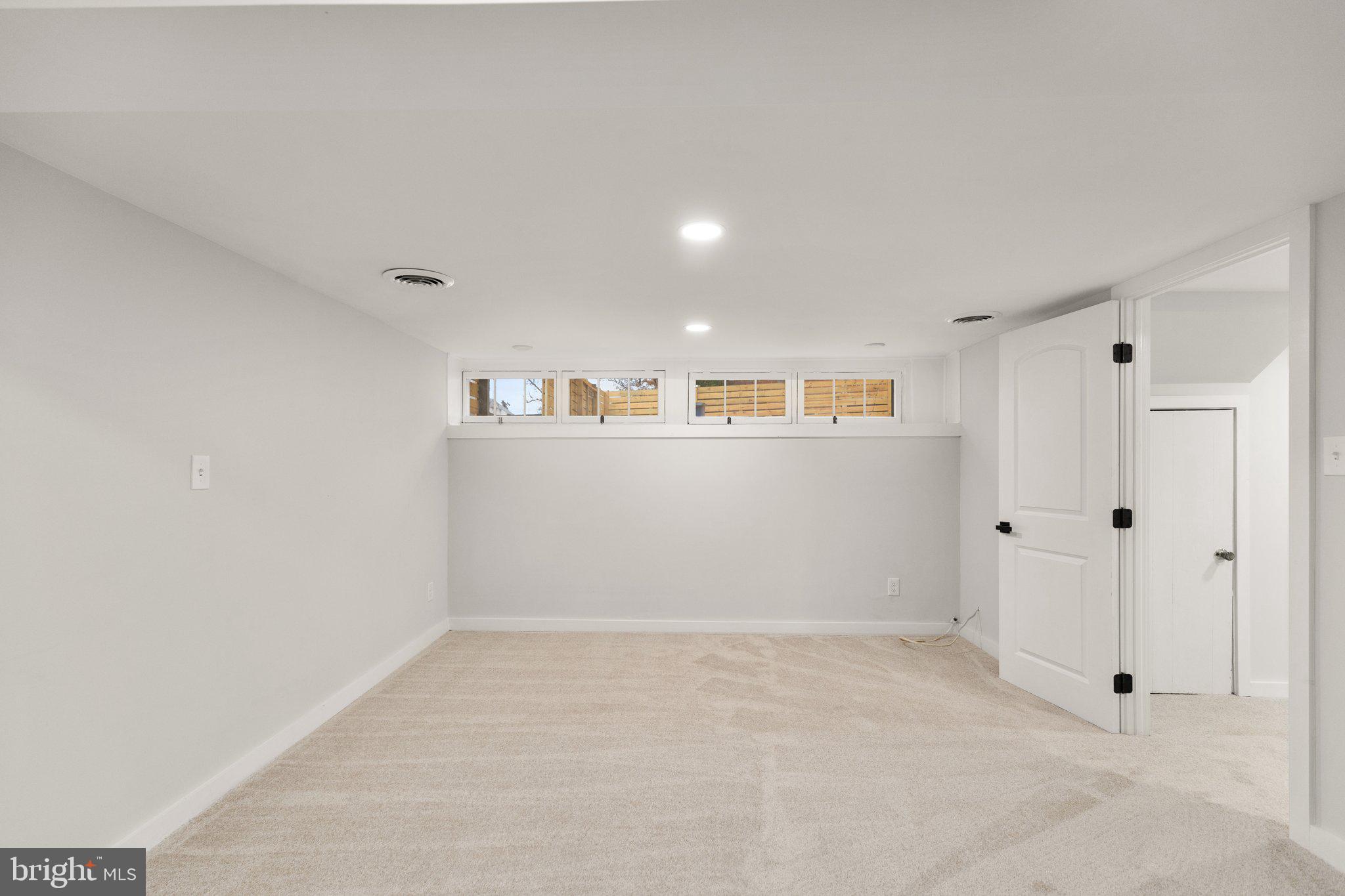 PIKESVILLE - Residential