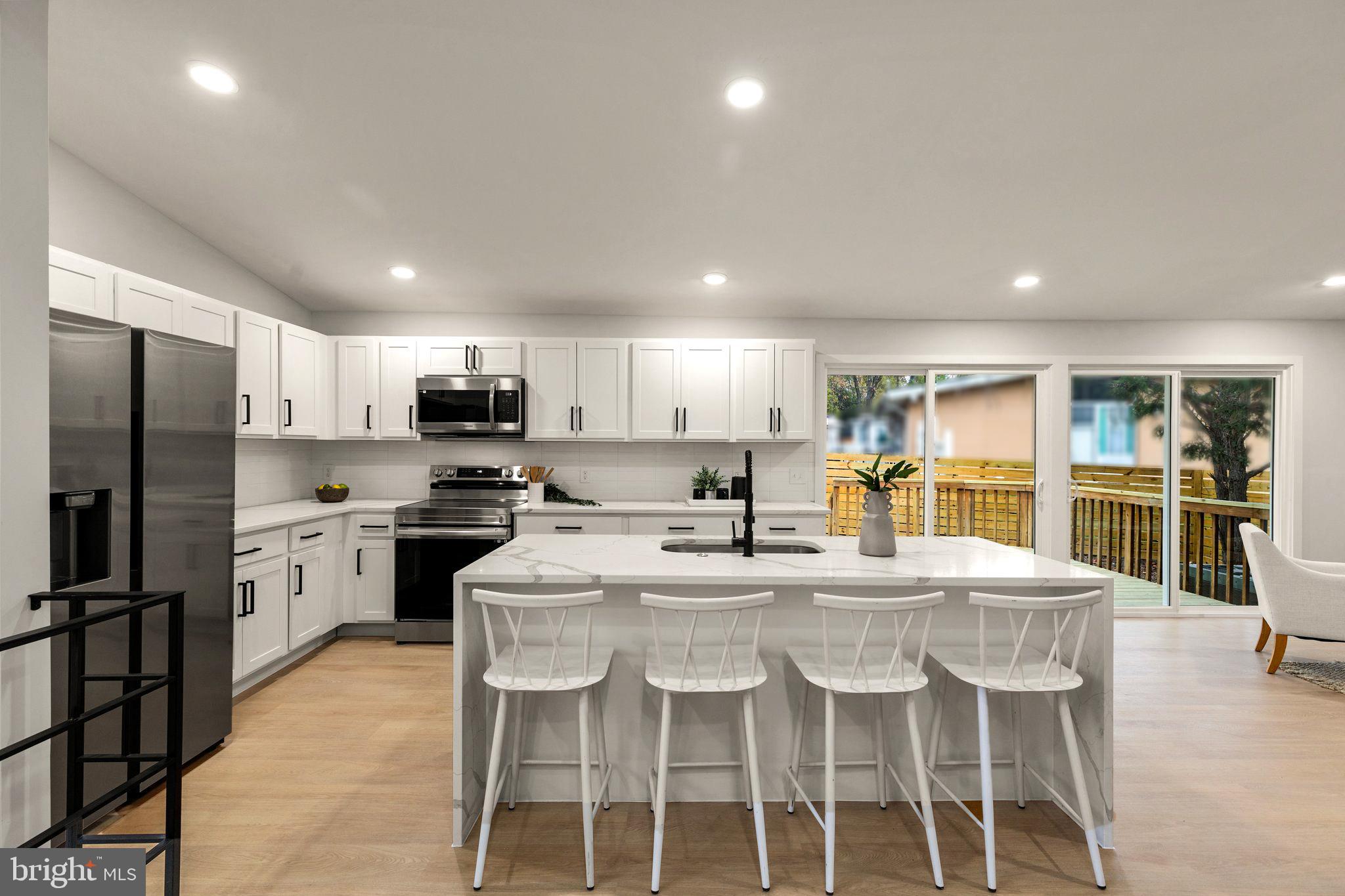 PIKESVILLE - Residential