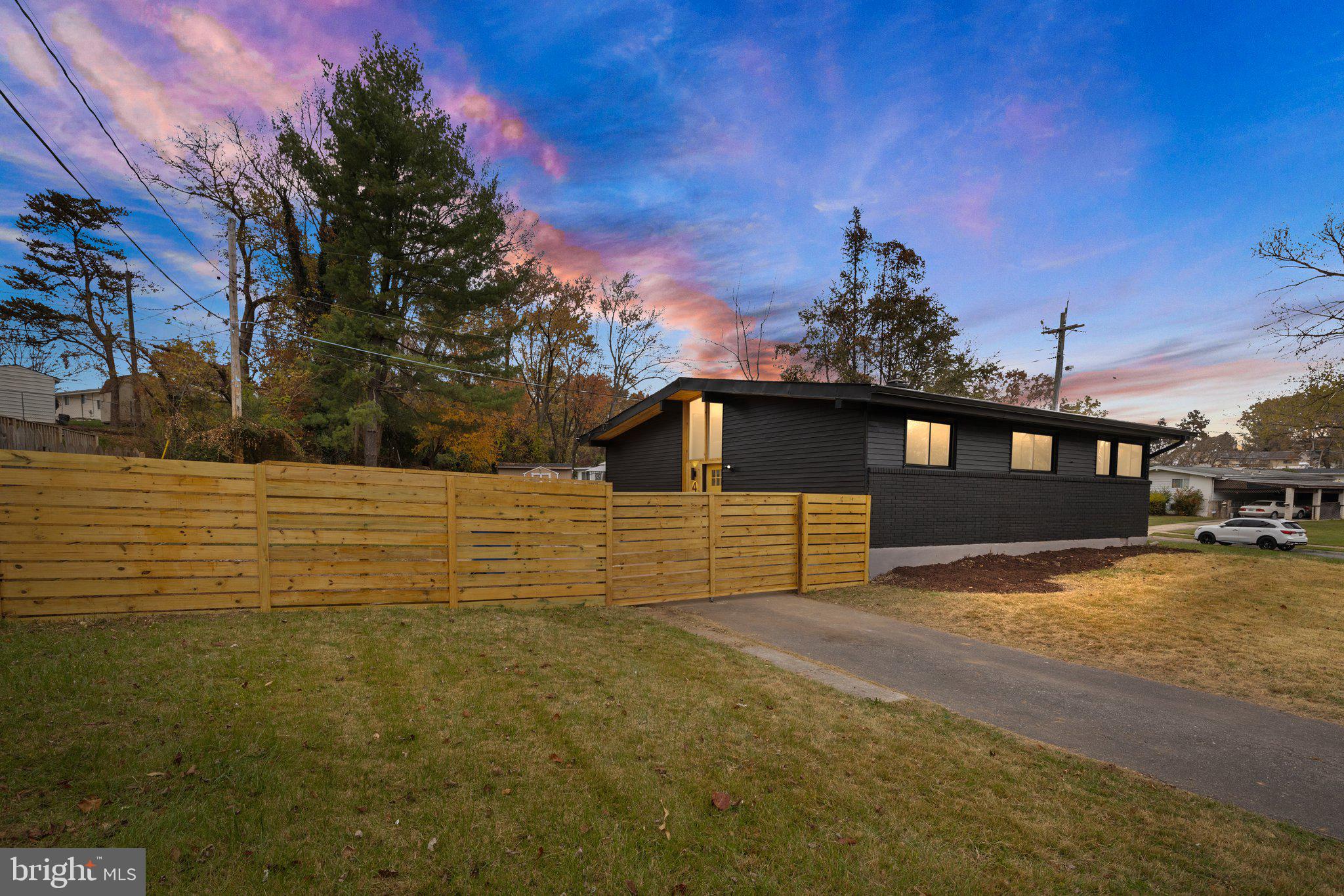 PIKESVILLE - Residential