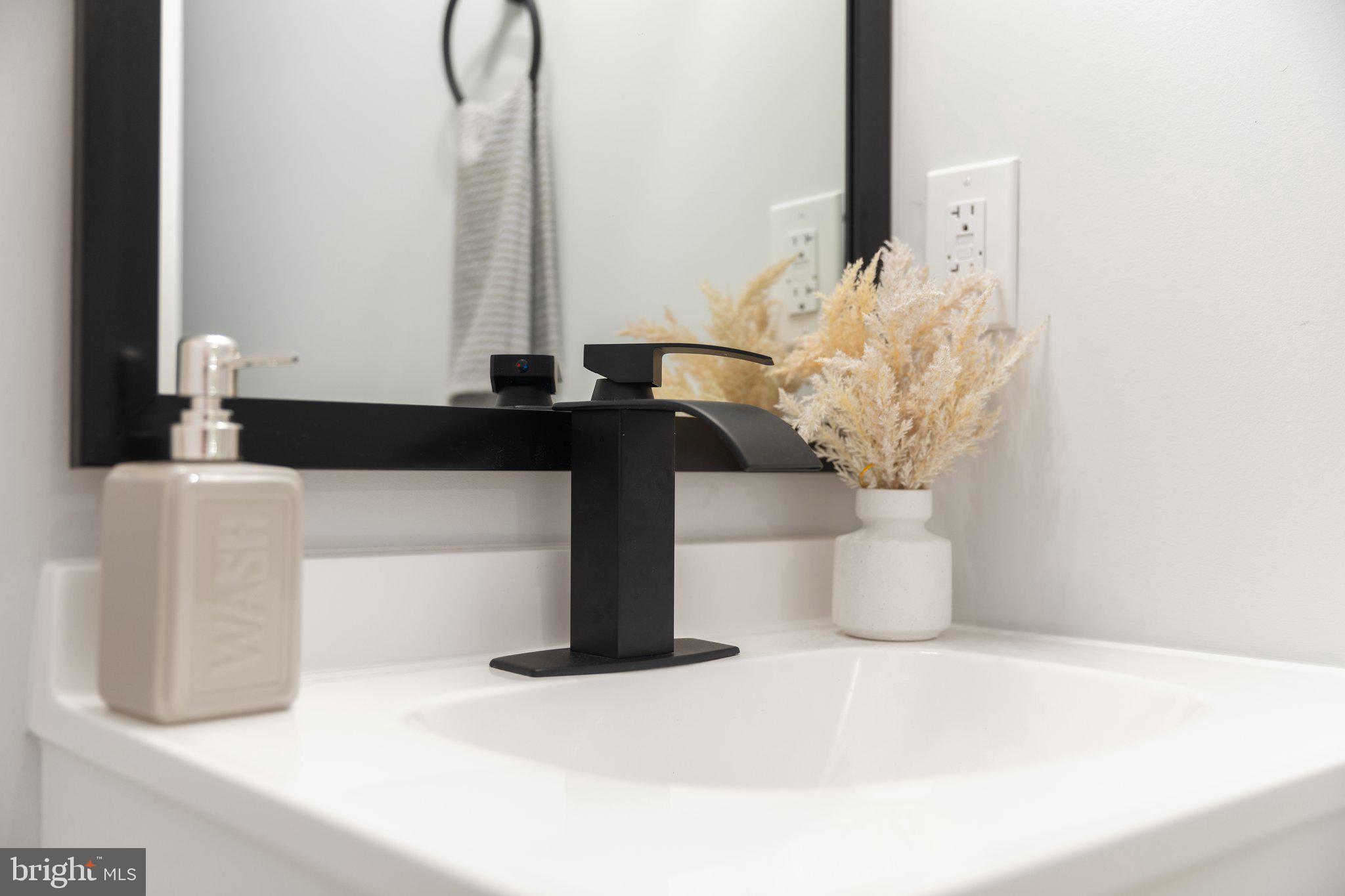 PIKESVILLE - Residential