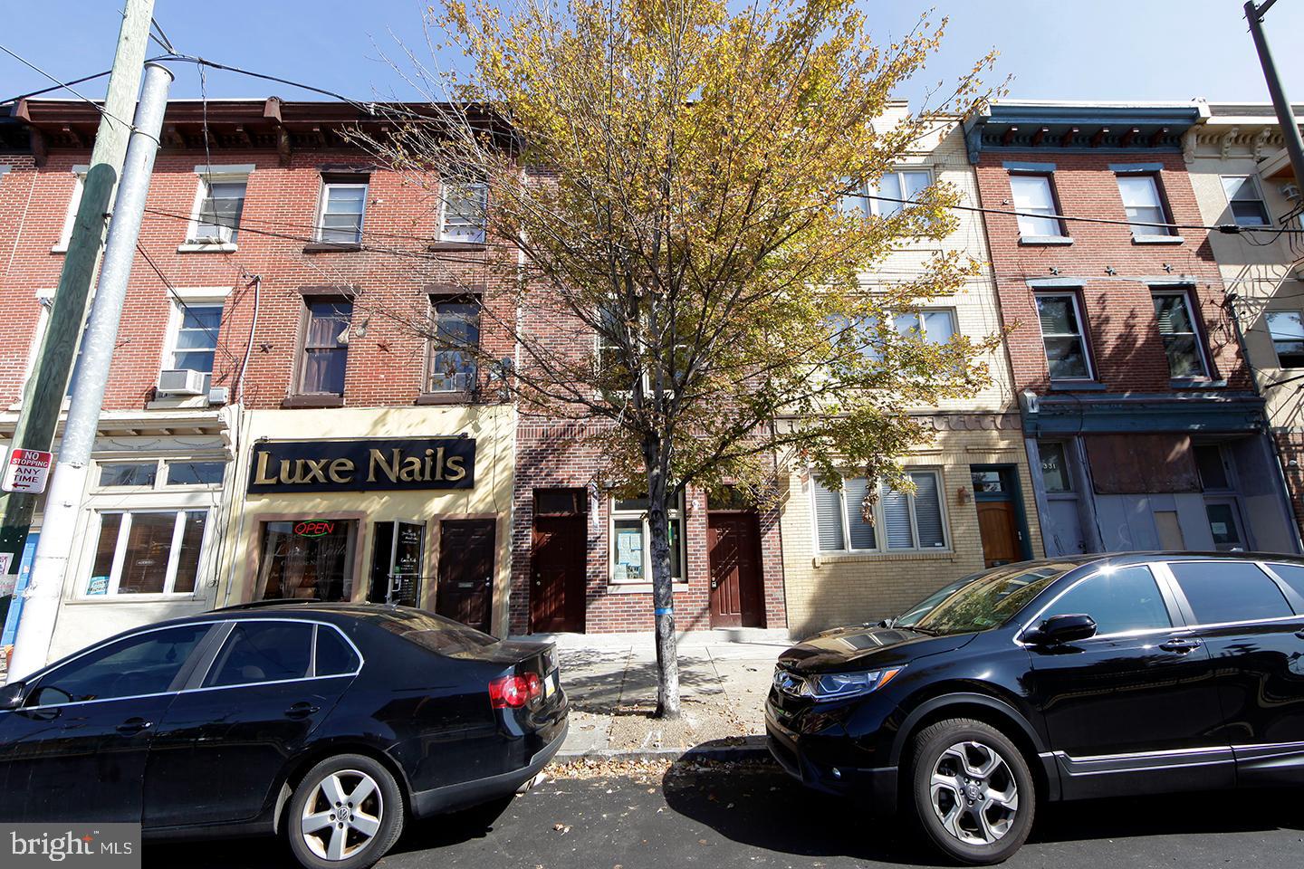 335 W GIRARD AVENUE 1ST FLOOR